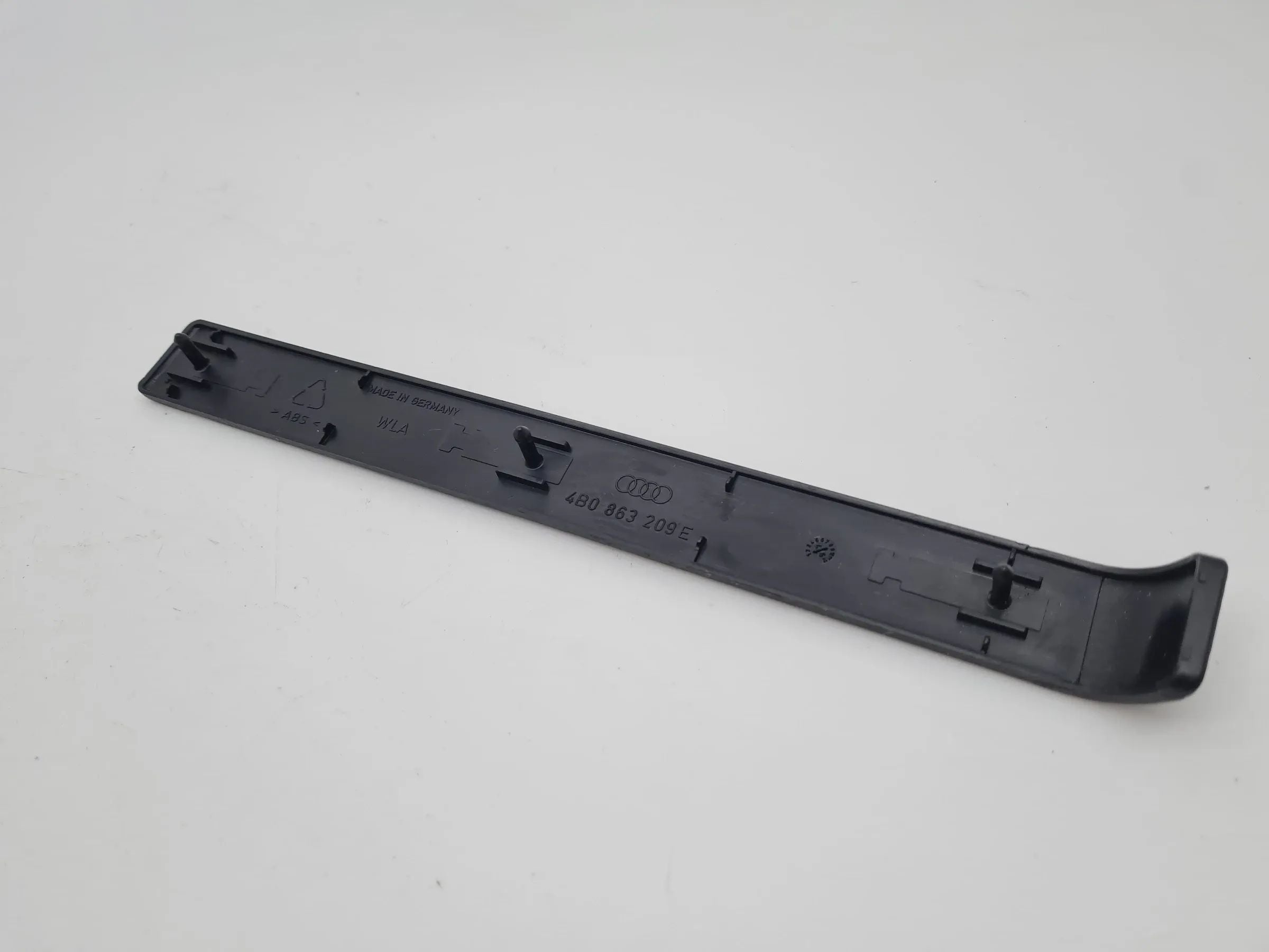 Original Audi A6 (4B2/4B4) Abdeckung Blende Mittelkonsole 4B0863209E