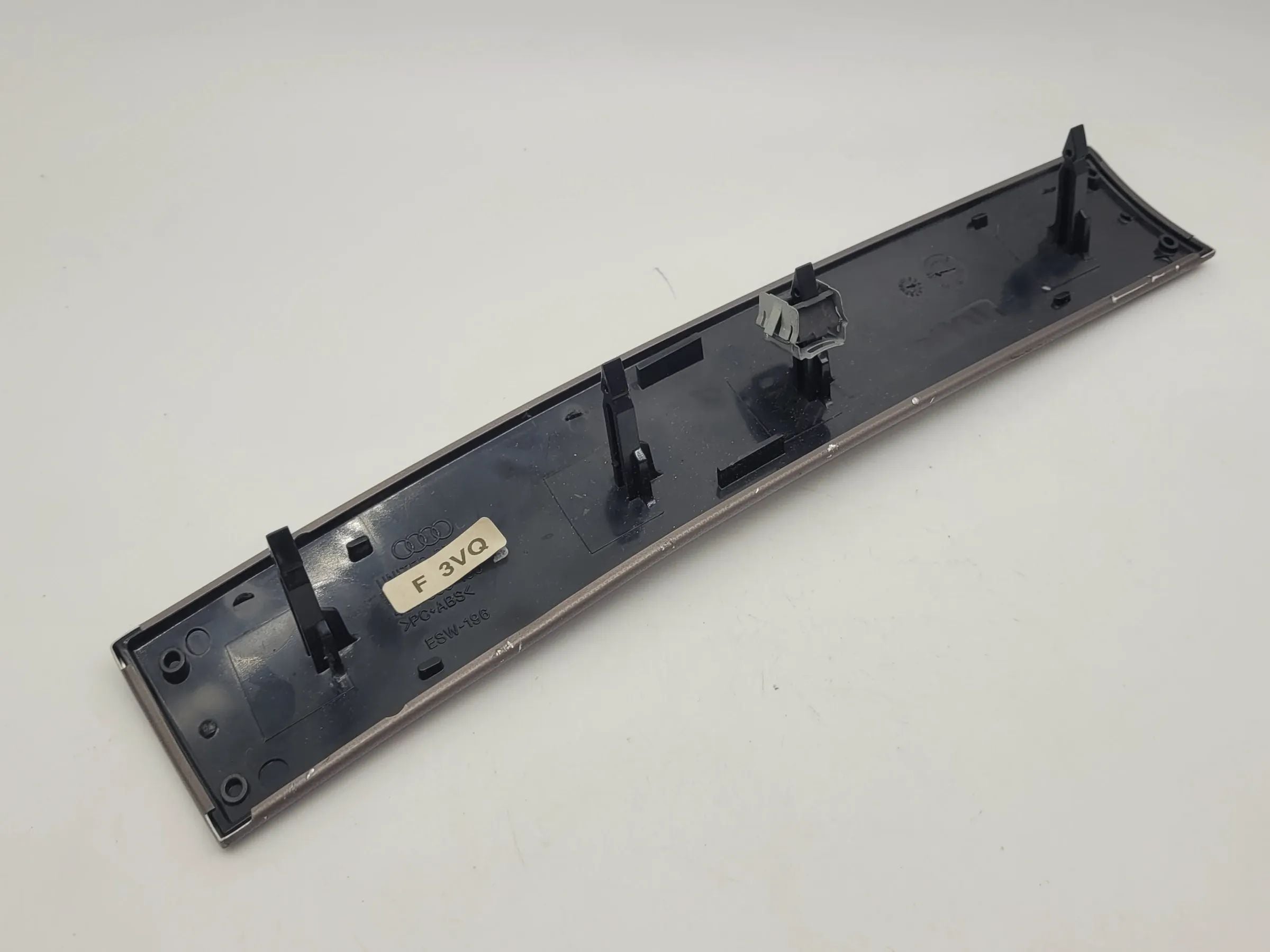Original Audi A6 (4B2/4B4) Zierleiste Dekorleiste Armaturenbrett 4B1853190
