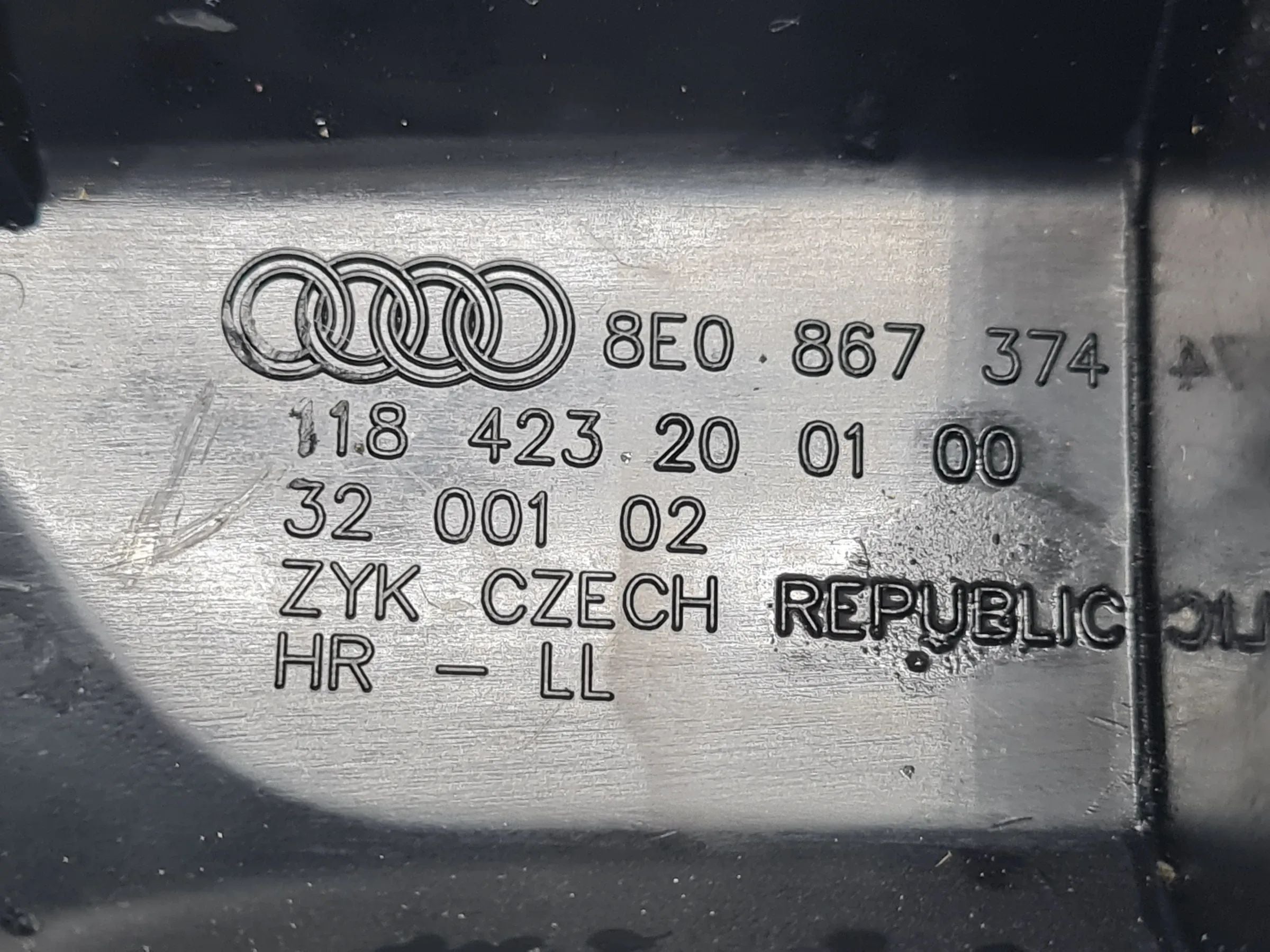 Original Audi A4 (8E/B6/B7) Armstütze Armlehne Türgriff Hinten Rechts 8E0867374