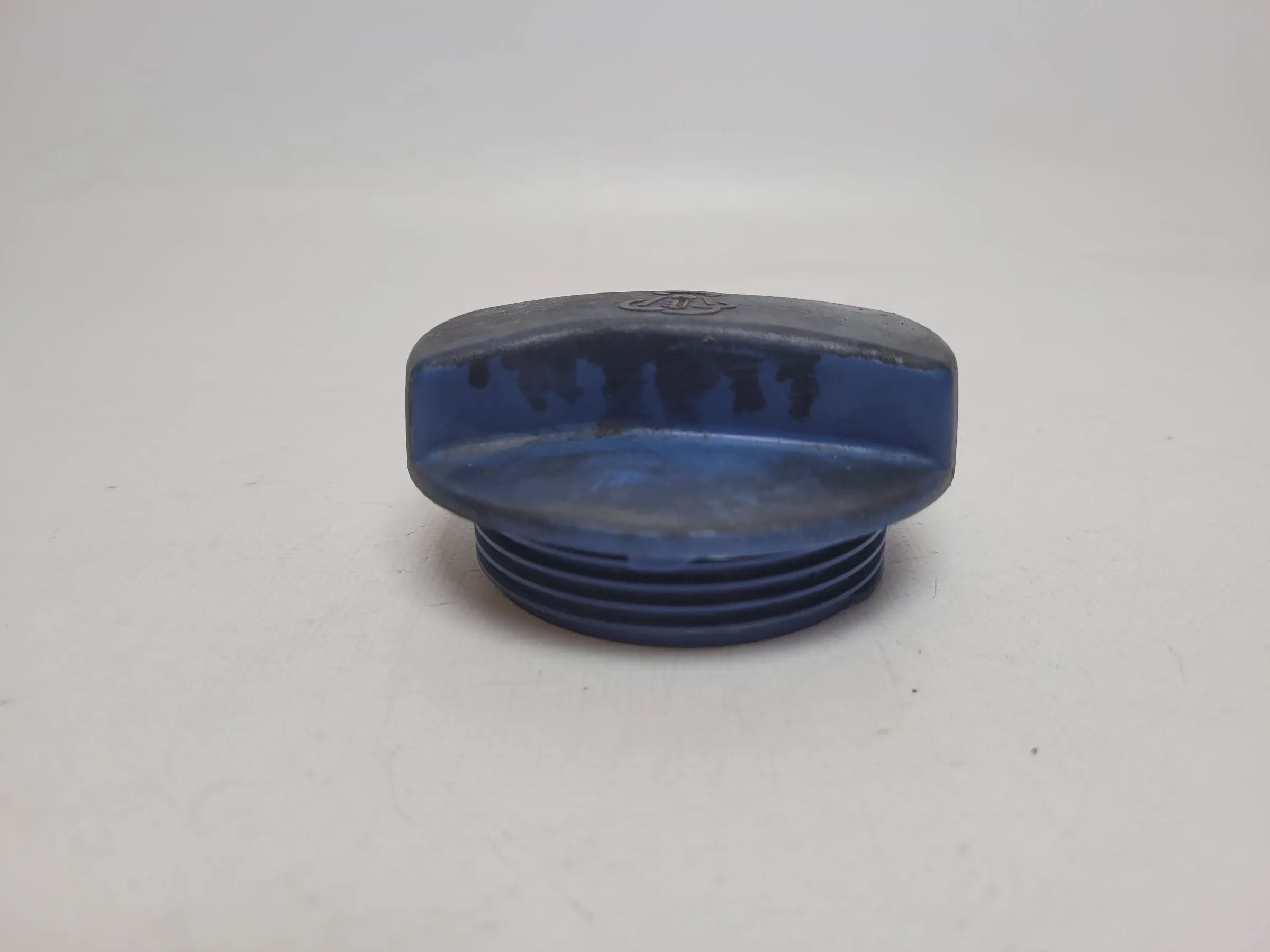 Original Audi A6 (4B2/4B4) Verschlussdeckel Ausgleichbehälter 1J0121321A