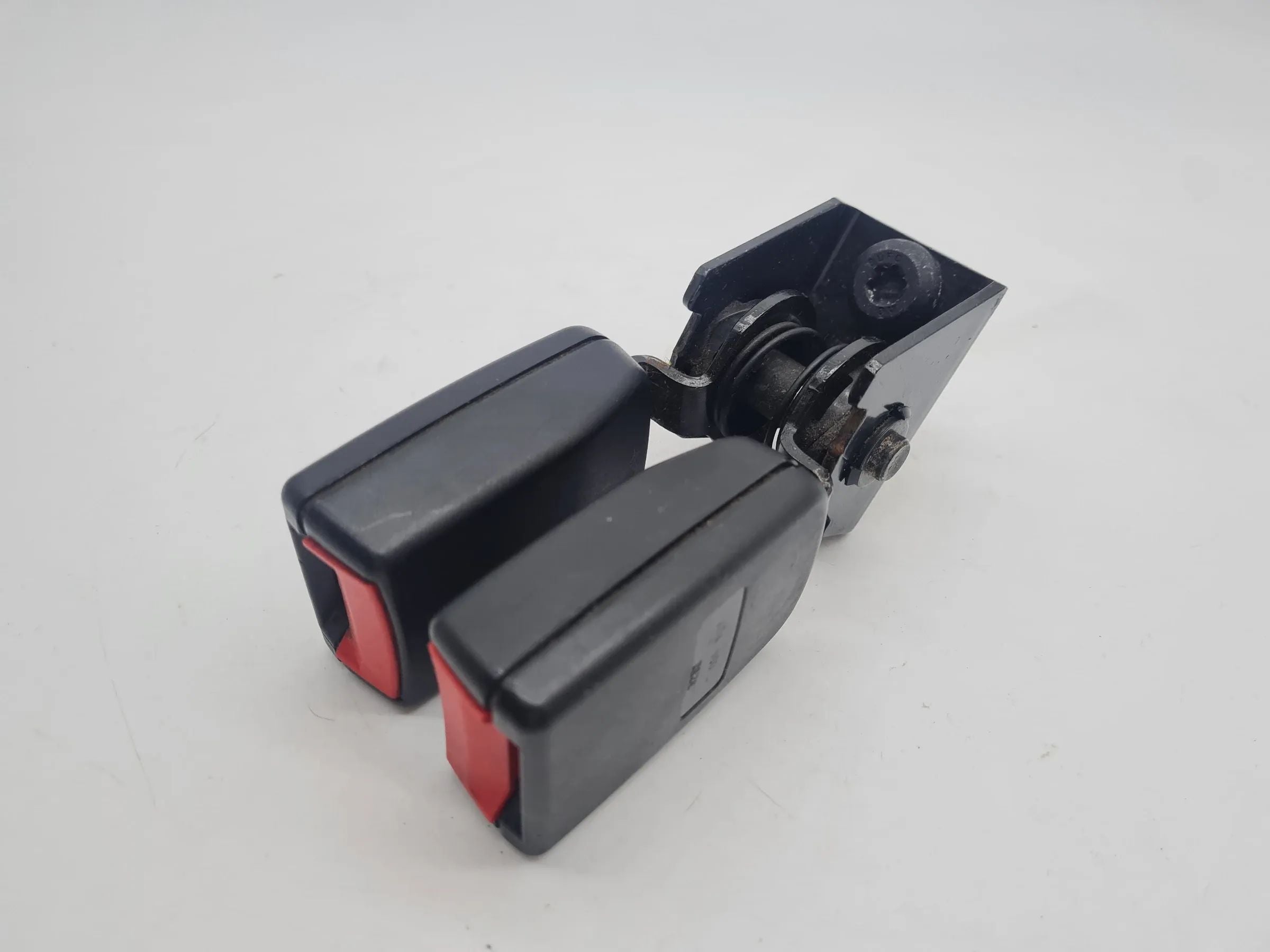 Original Mini One (R50/R53) Doppelgurtschloss Hinten Mitte 7055957