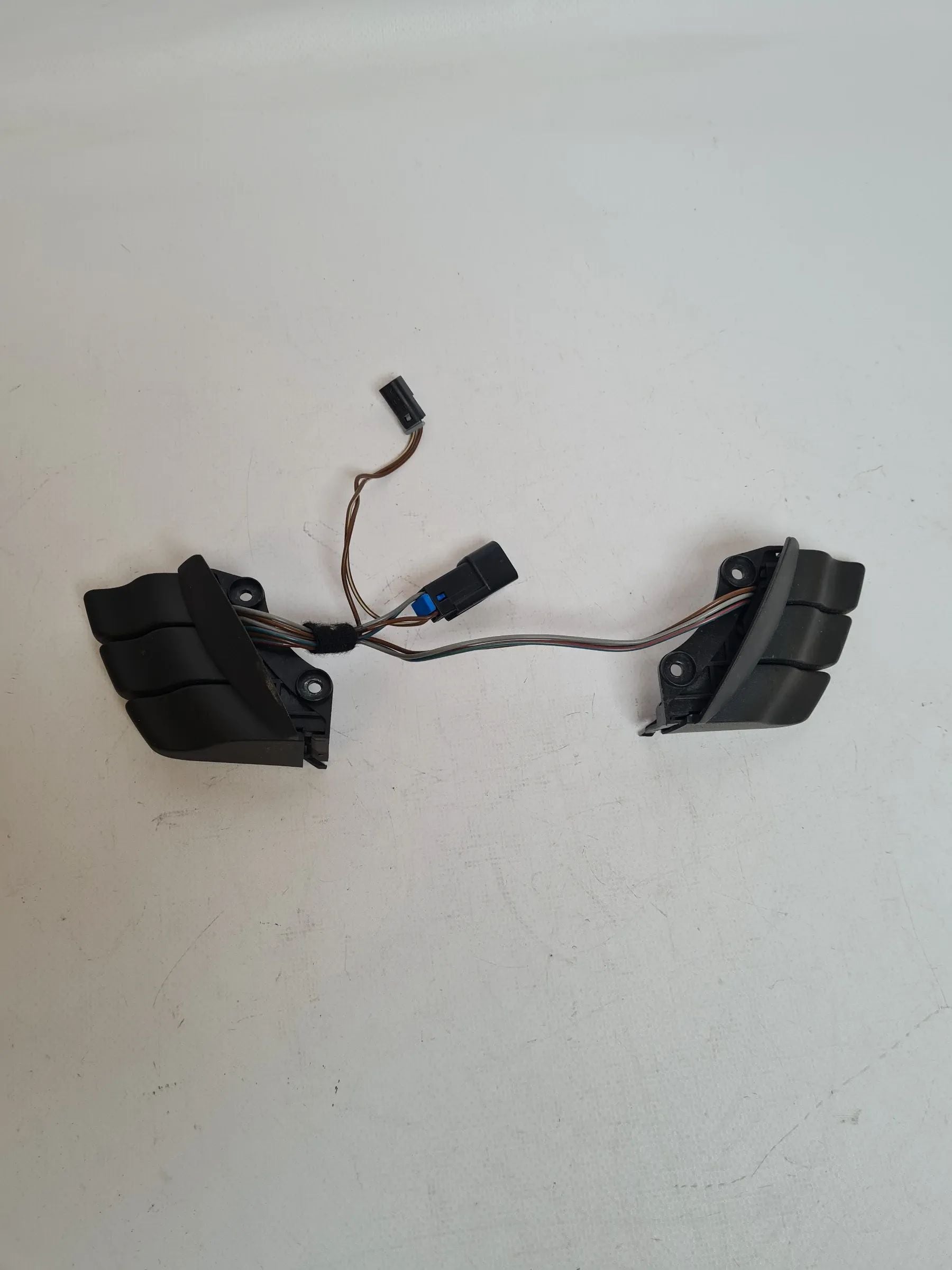 Original Opel Corsa C (X01) Lenkrad Tasten Knopf (S25080F)