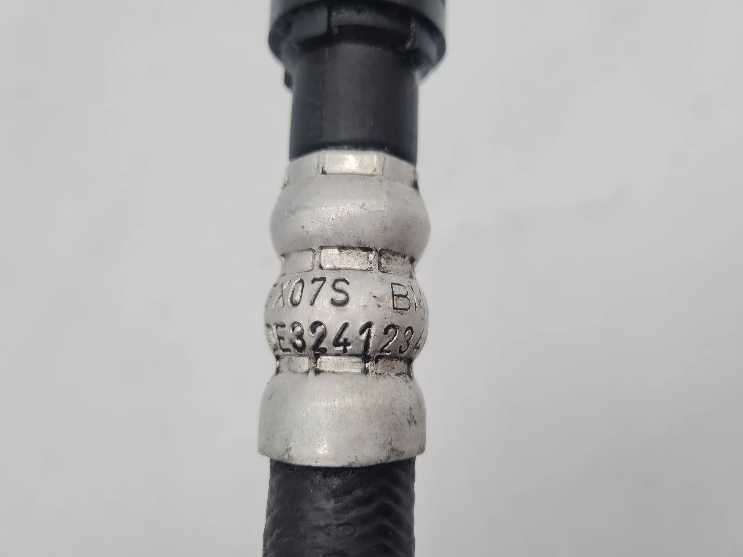 Original BMW 5er (E60/E61) Schlauch Leitung Servopumpe 32.41-6765677-02