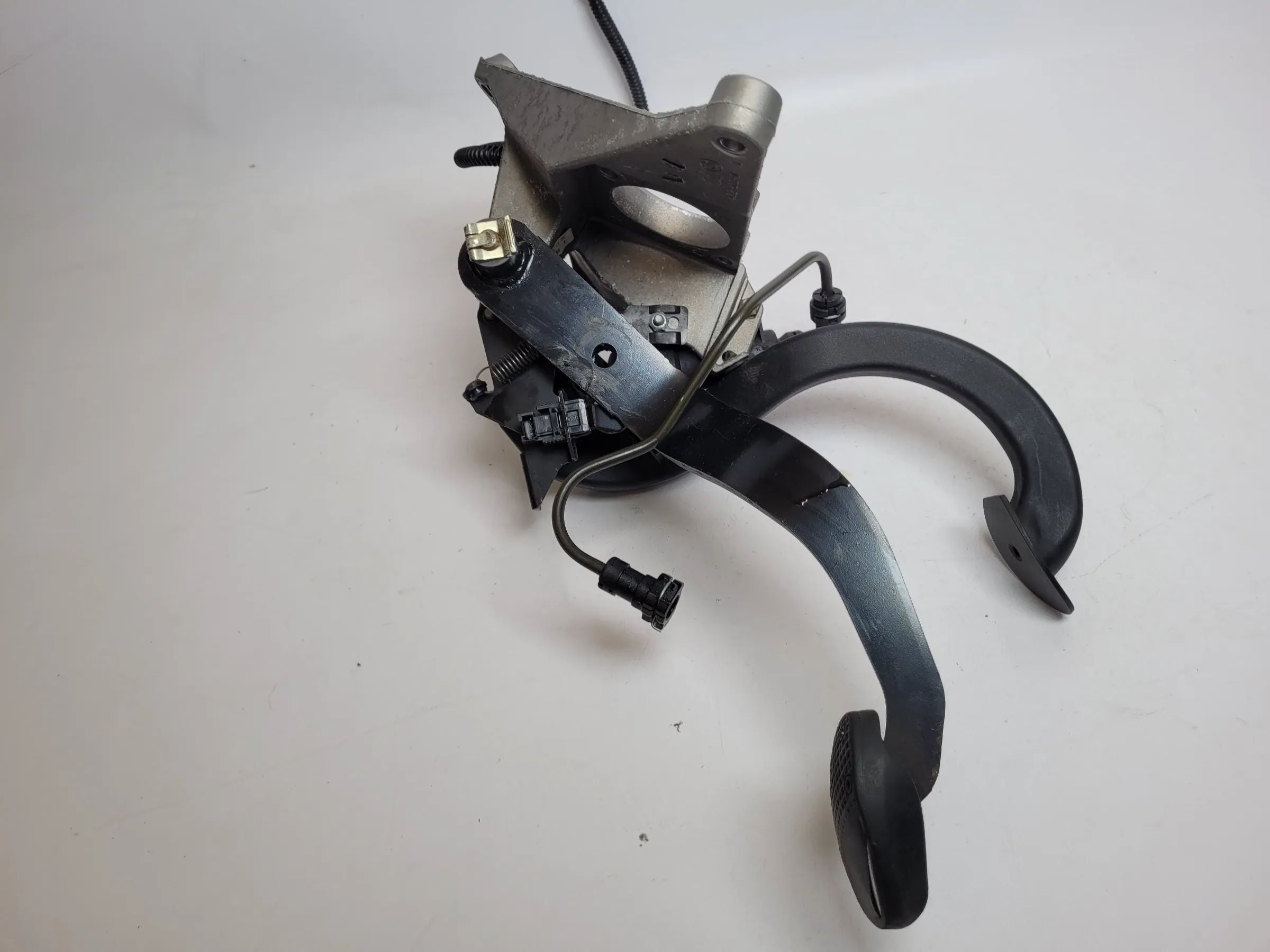 Original Mini One (R50/R53) Bremspedal Kupplungspedal Pedal Block 1511659