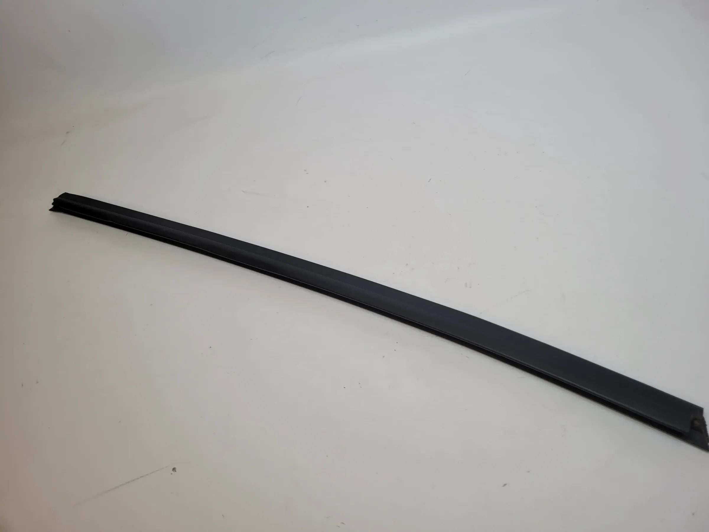 Original Audi A6 (4B2/4B4) Fensterschachtleiste Fenster Dichtung Hinten Links