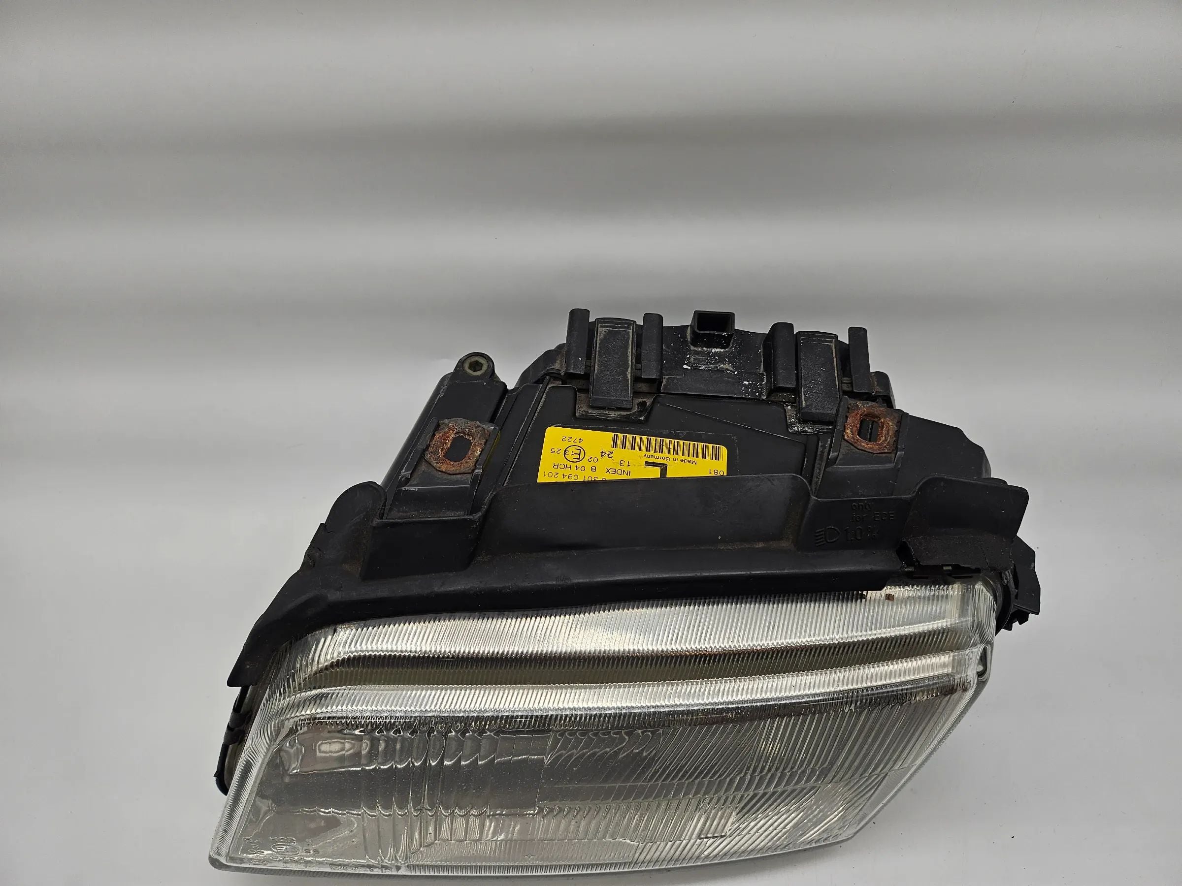 Phare avant gauche 8D0941003E / 0301094201 Audi A4 8D an 98