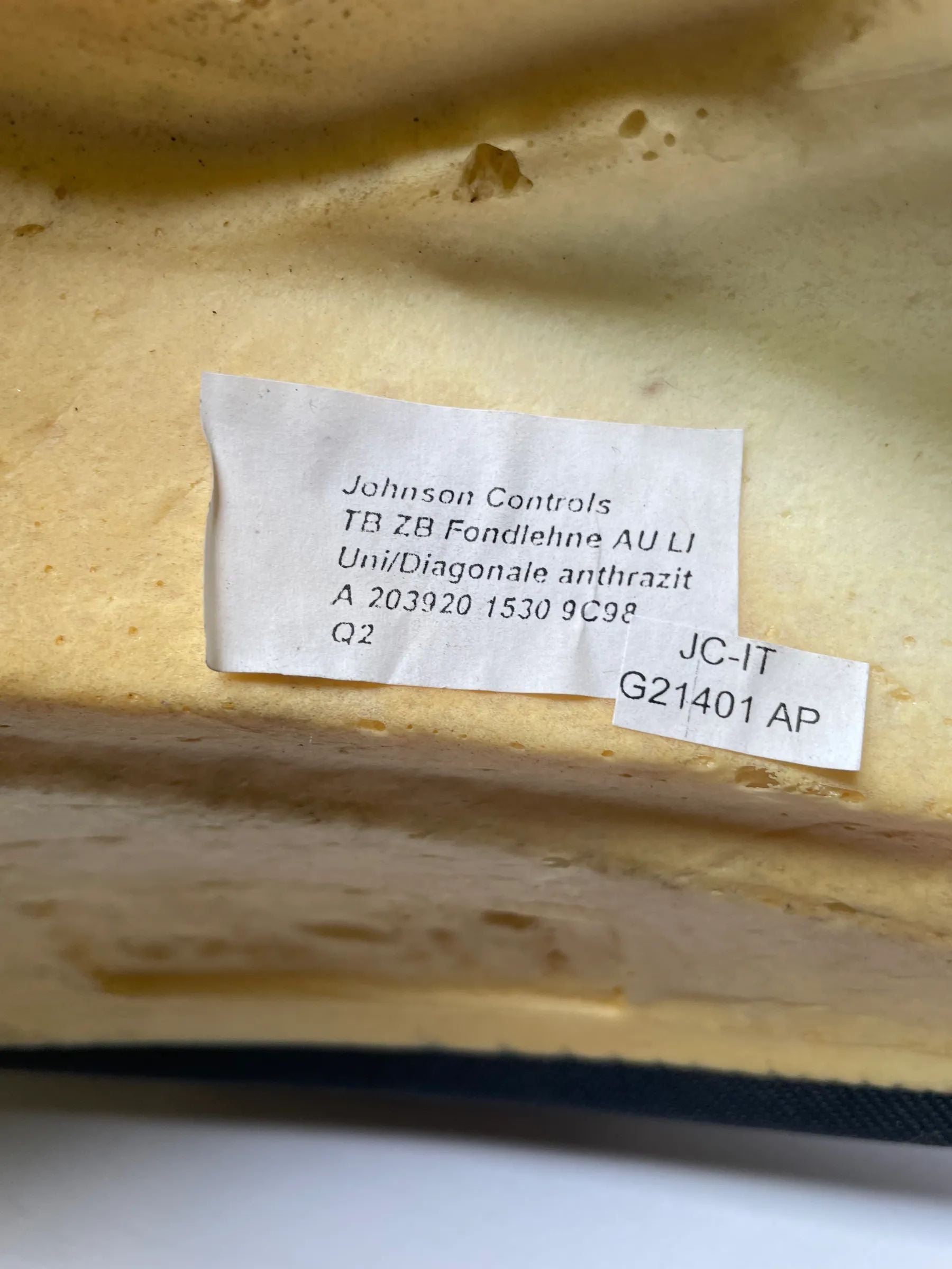 Original Mercedes-Benz C-Klasse (CL203) Seitenteil Rücksitz Links A2039201530