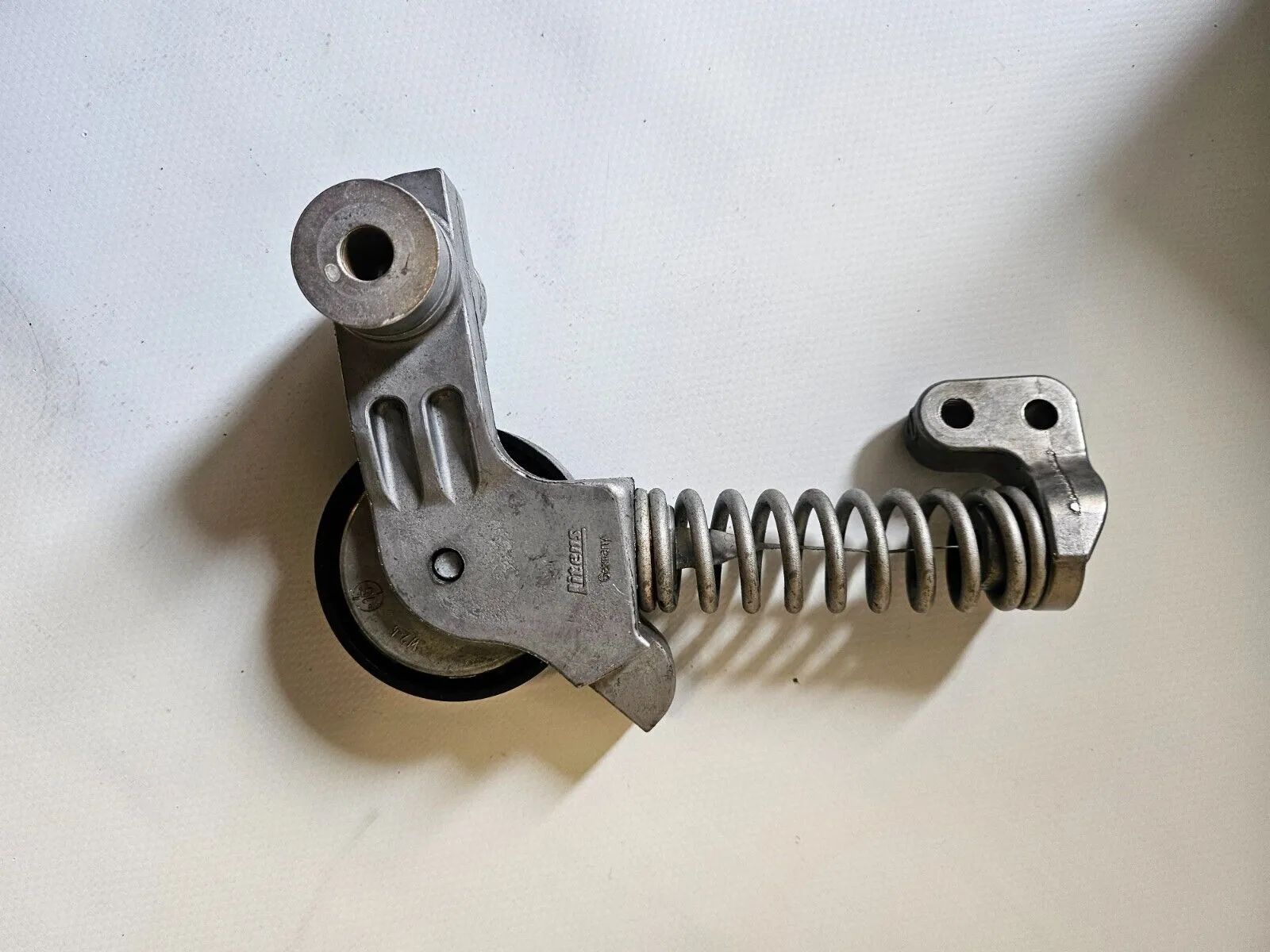 original VOLVO XC60 I 2.0 D4 181PS  Spanner Riemenspanner 31339945