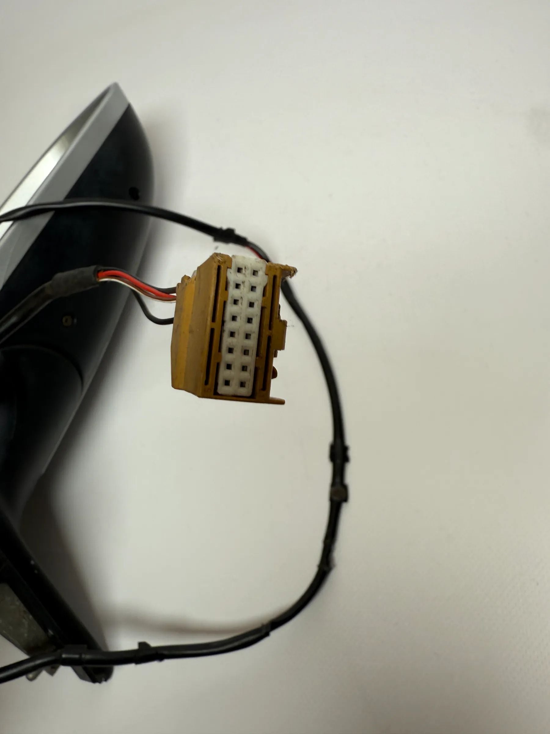 Original Audi A4 (8EC/B7) Außenspiegel Rechts Silber E1010681