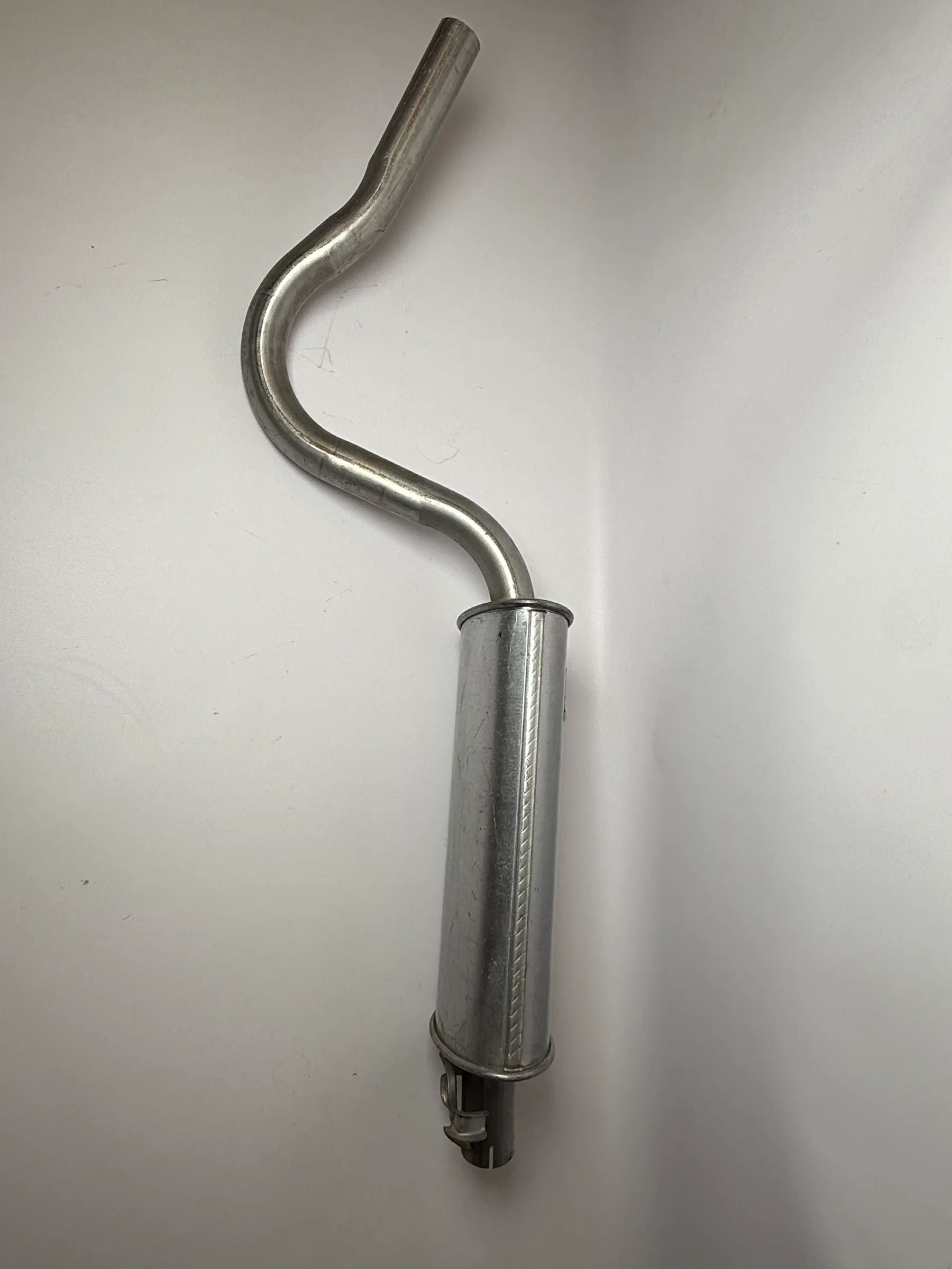 Oryginalny środkowy tłumik Opel Rekord E / Carlton MK 90027409