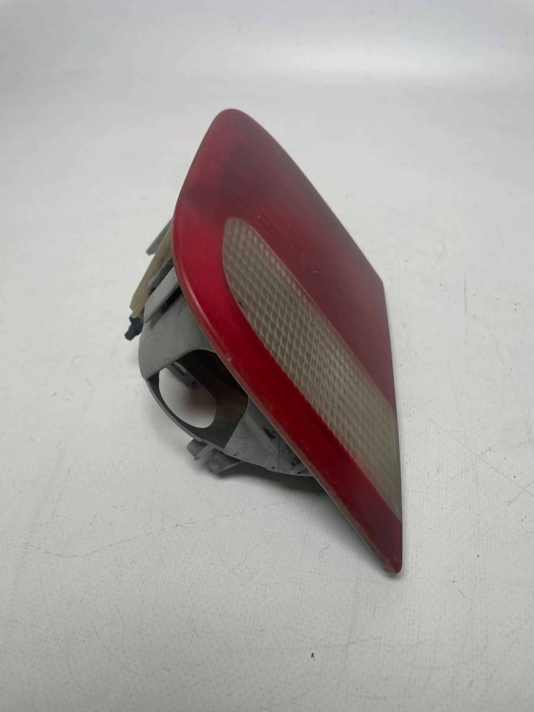 BMW 3er Limousine (E46) Rückleuchte Links Hinten 8364923