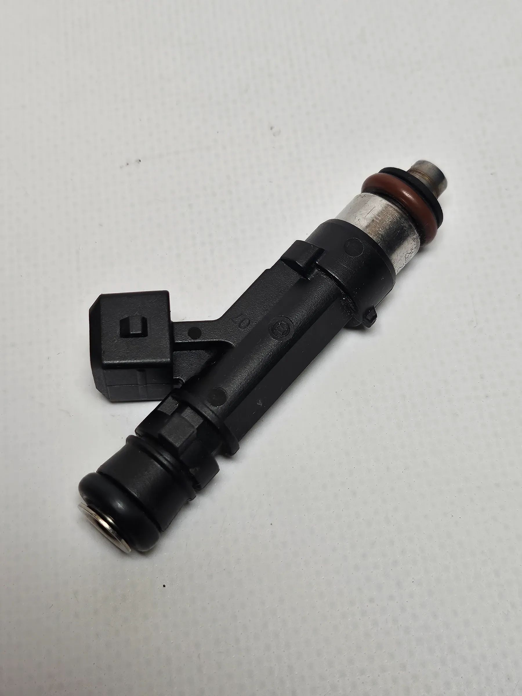 Oryginalna dysza wtryskiwacza Opel Agila Meriva Corsa C D Astra H 0280158501 1,0 1,2