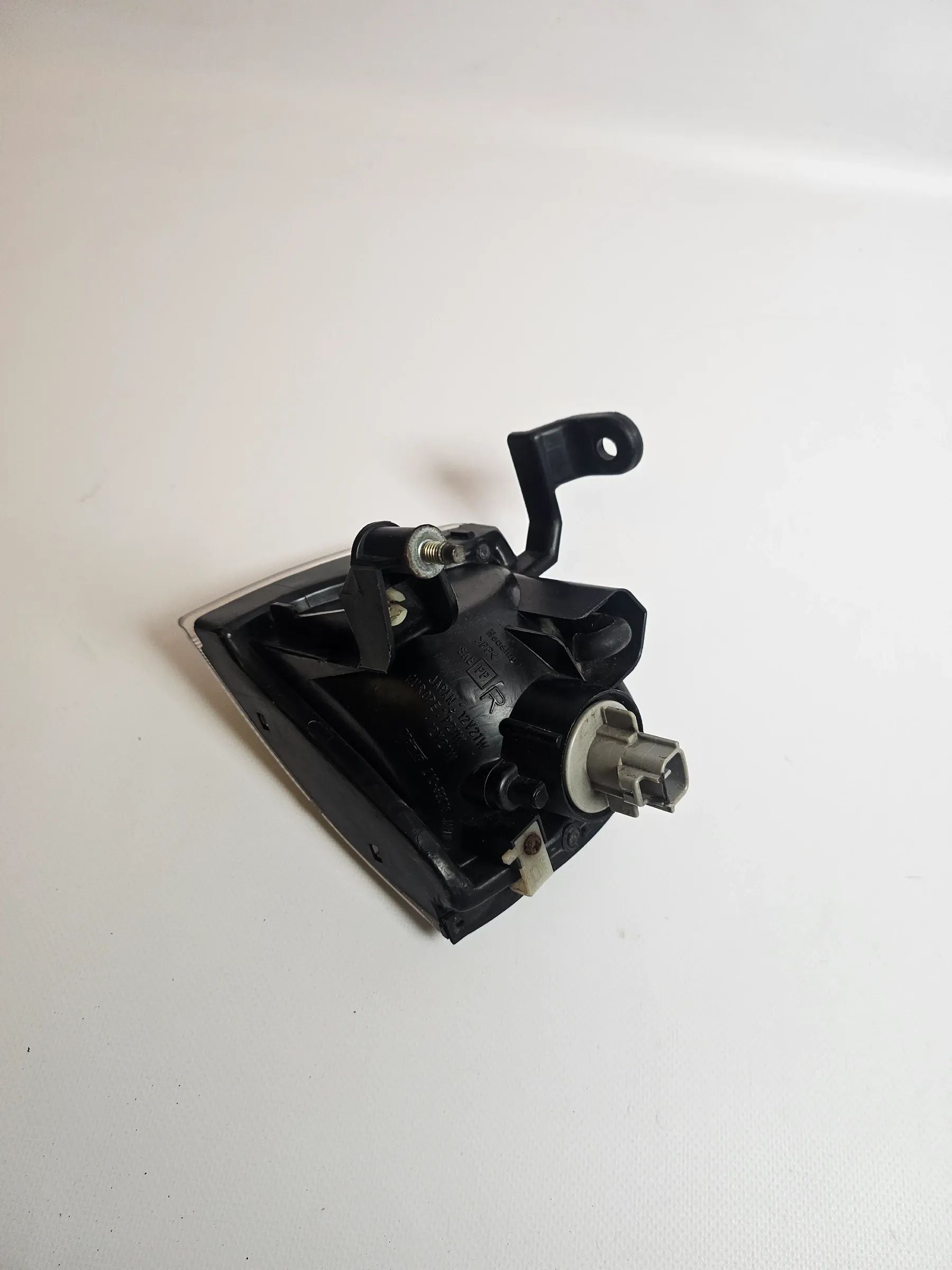 Oryginalny kierunkowskaz przedni prawy SUZUKI BALENO EG 210-32018