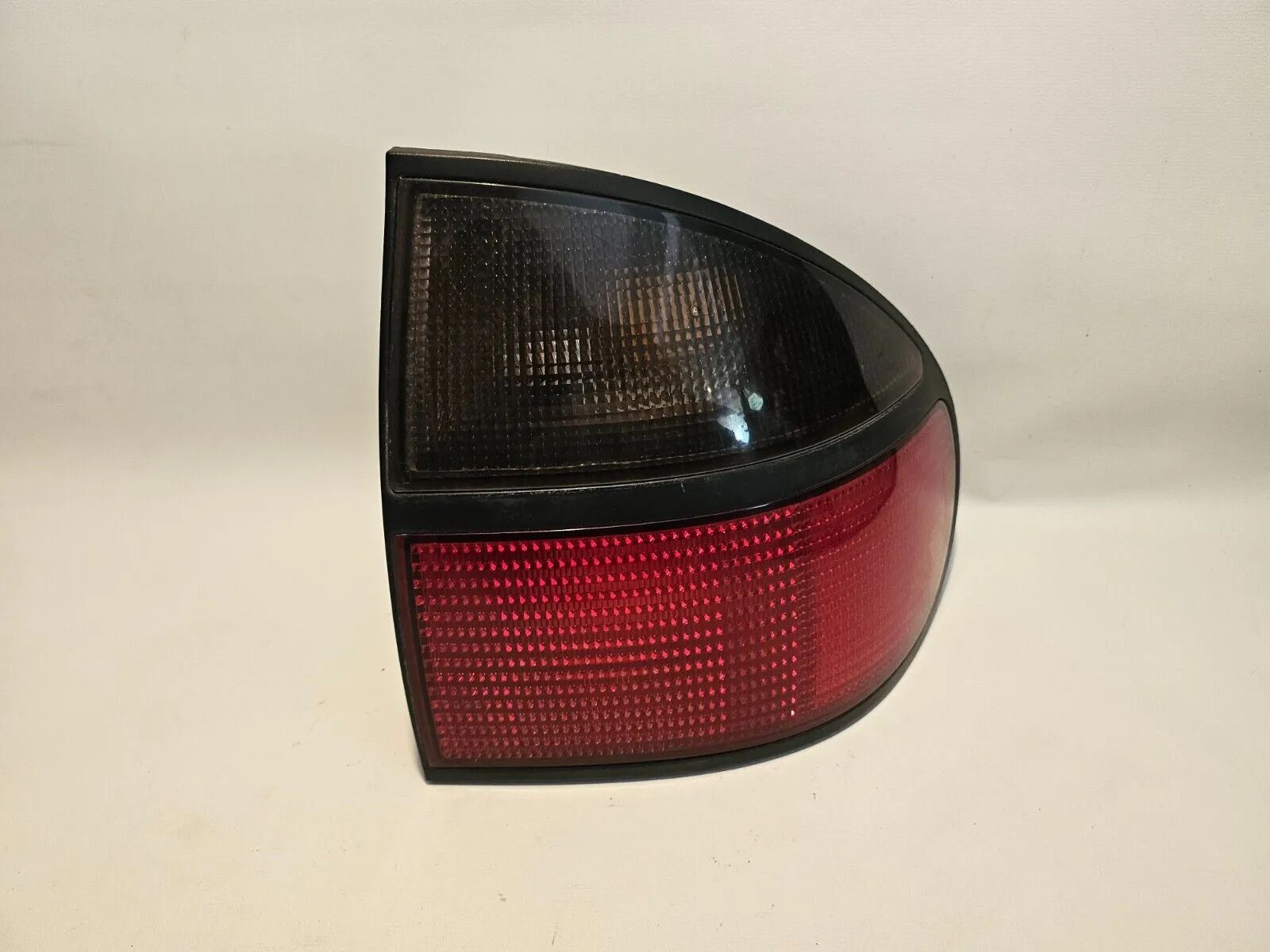 original farolim traseiro direito 7700820051 para RENAULT LAGUNA (B56) 1.8 1997