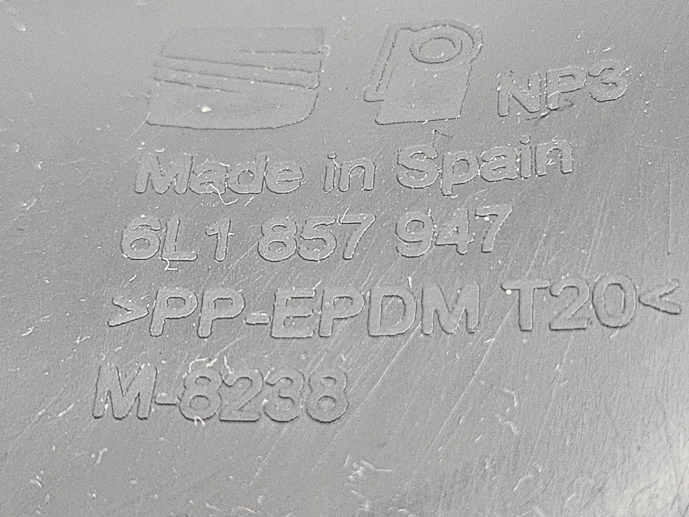 Оригинальная левая крышка панели приборов Seat Ibiza 6L 6L1857947