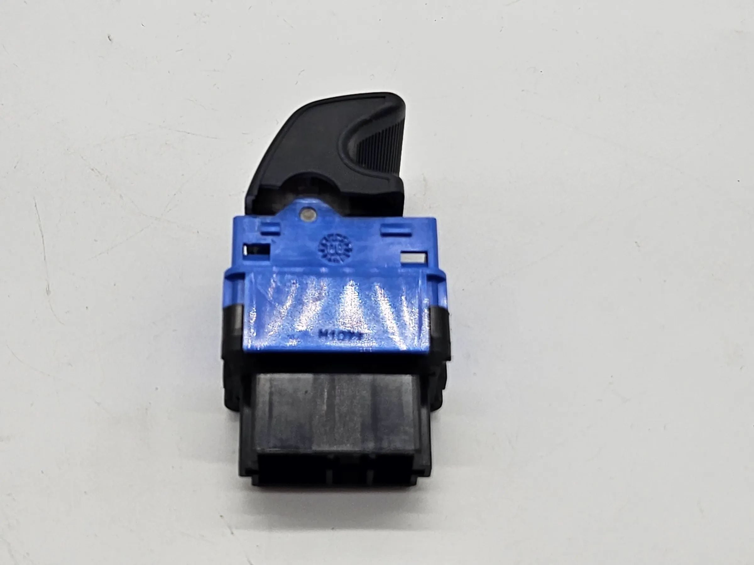 Original Peugeot 206 CC Cabrio Schalter Verdeckschalter Dachschalter