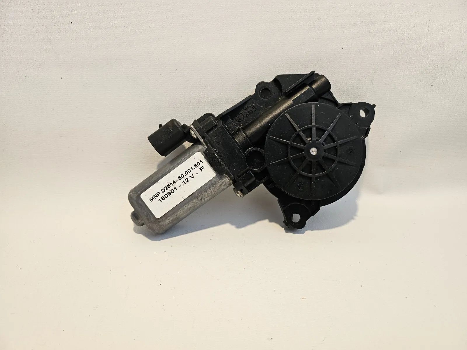 ฟิอัท Stilo Typ 192 (01-04) มอเตอร์กระจกไฟฟ้าประตูหน้าขวา MRP D2514