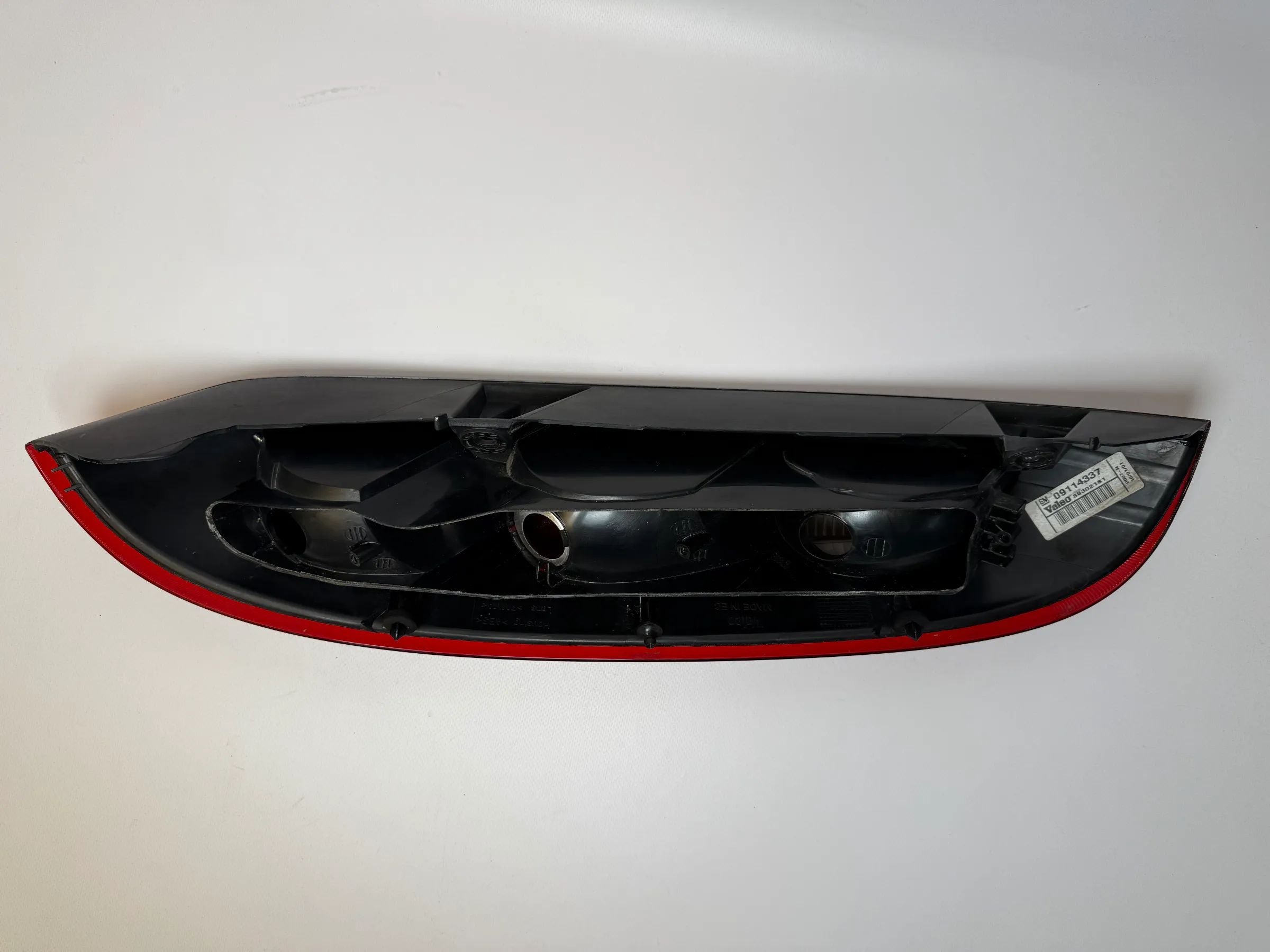 Oryginalne Opel Corsa C X01 tylne światło prawa strona Valeo 09114337 89302181