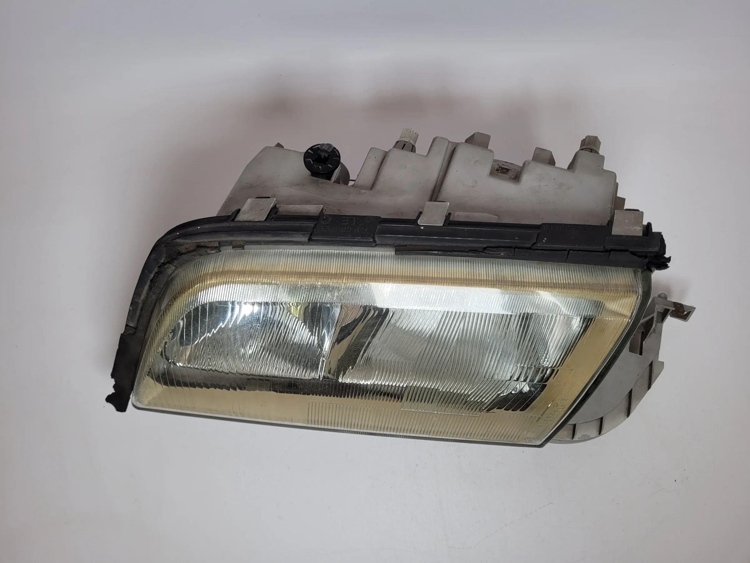 Original Mercedes-Benz C-Klasse Scheinwerfer / Frontleuchte Links, A2028202961