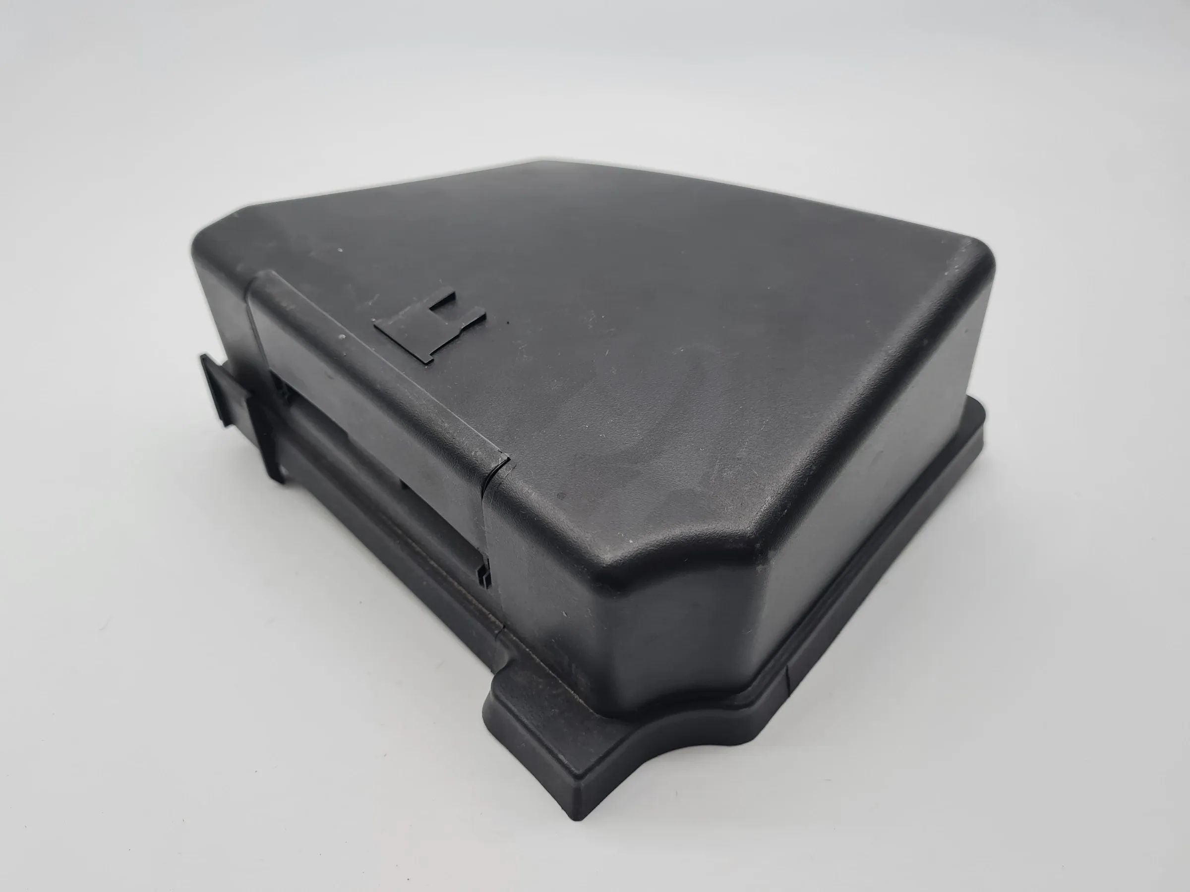 Original Peugeot 206 CC (2D) Deckel Sicherungskasten 9640866580