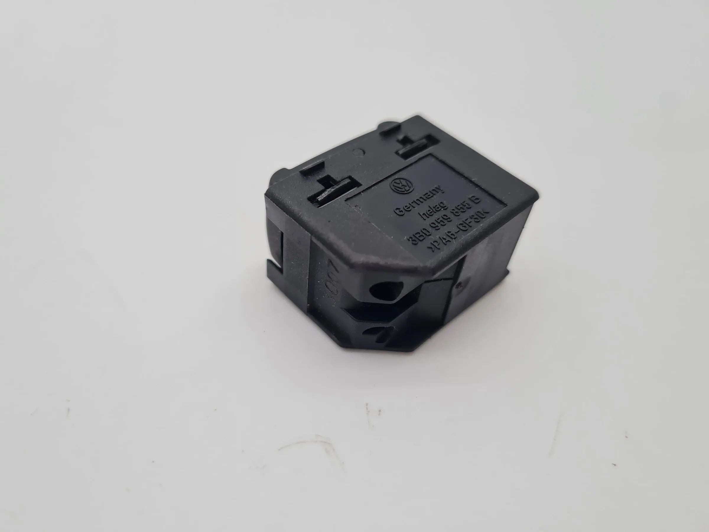 Original VW Bora Variant Golf IV Passat Schalter Fensterheber 3B0959855B