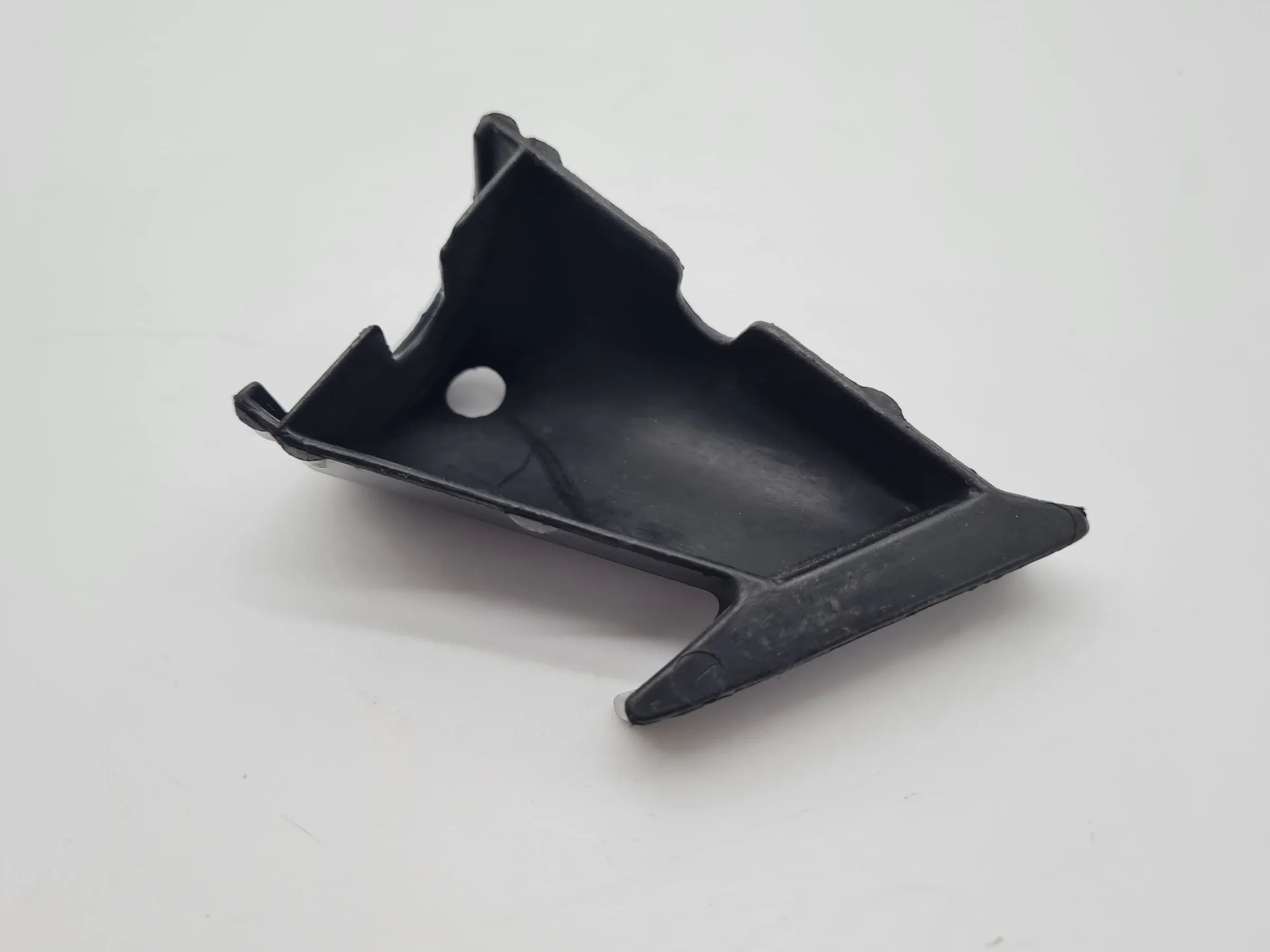 Original VW Golf IV 4 (1J1/1J5) Untere Stoßfänger-Halterung 1J6807448A