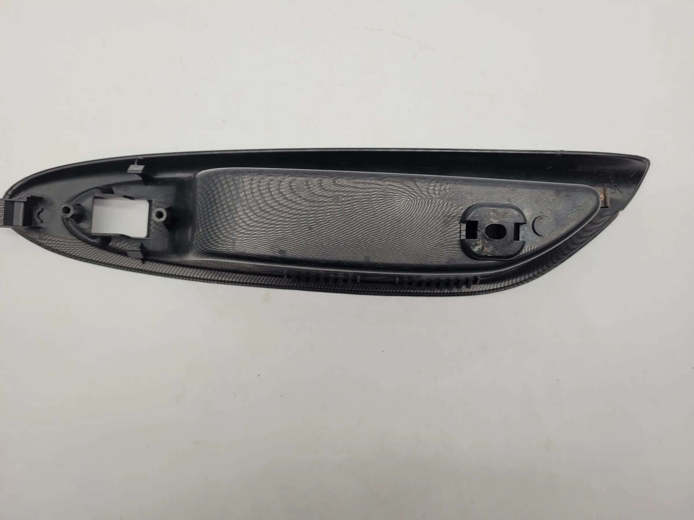 Original Mazda MPV II (LW) Türgrifffschale Abdeckung Rechts LC70684L1