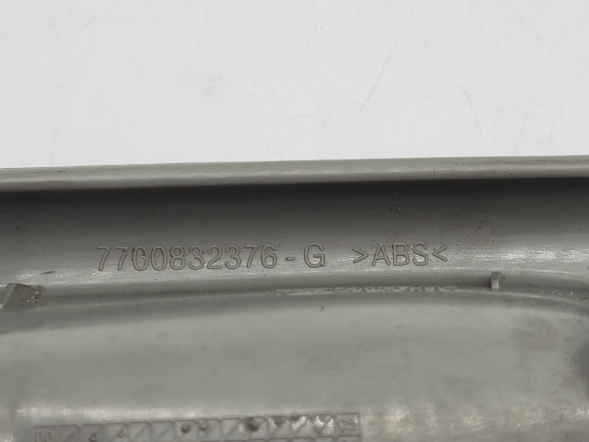 Original Renault Twingo I 1 (C06) Türgriffschale Vorne Rechts Grau 7700832376G