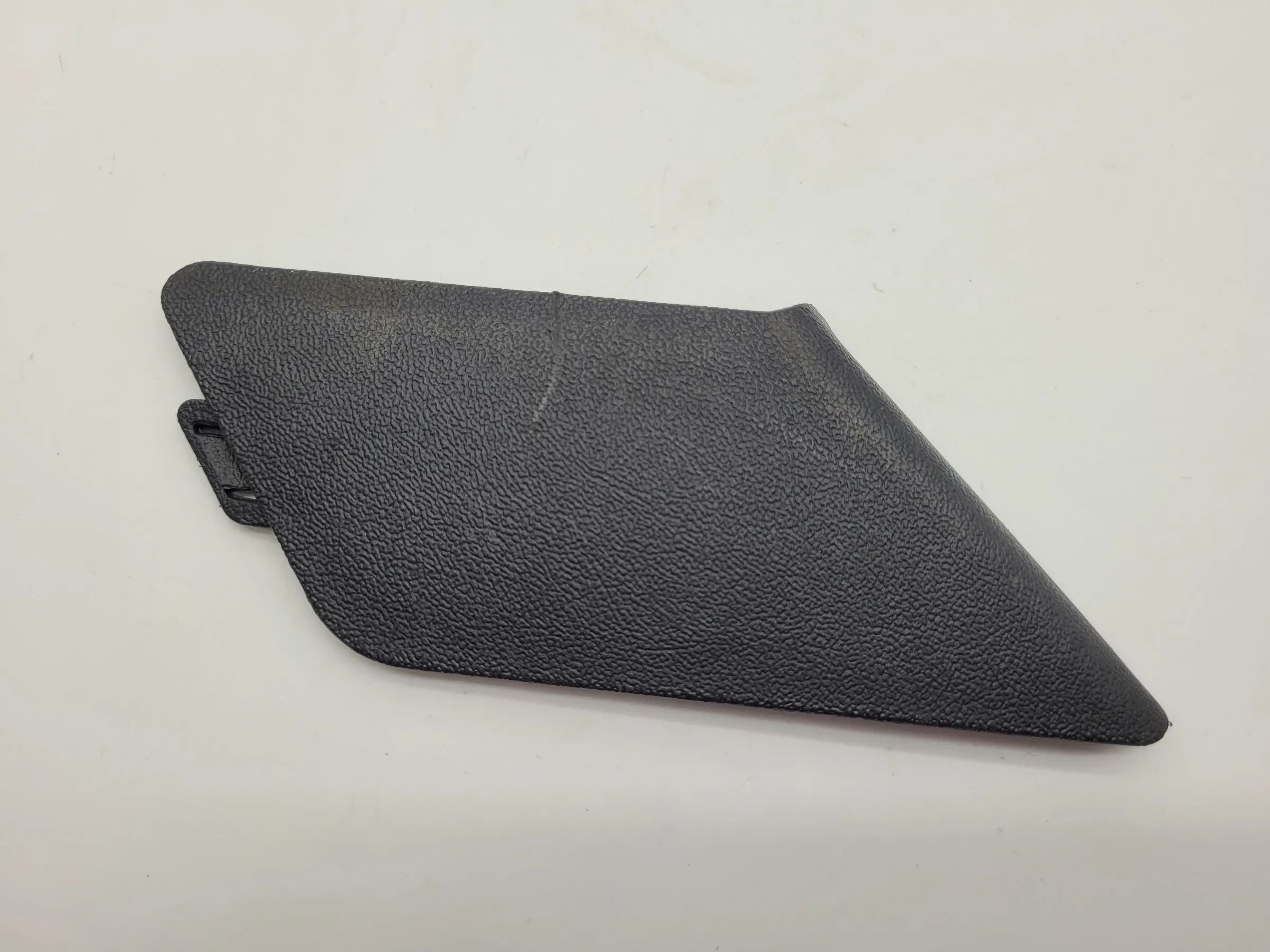 Original Audi A4 (8E/B6/B7) Abdeckung Gurtverkleidung Blende Rechts 8E0882328