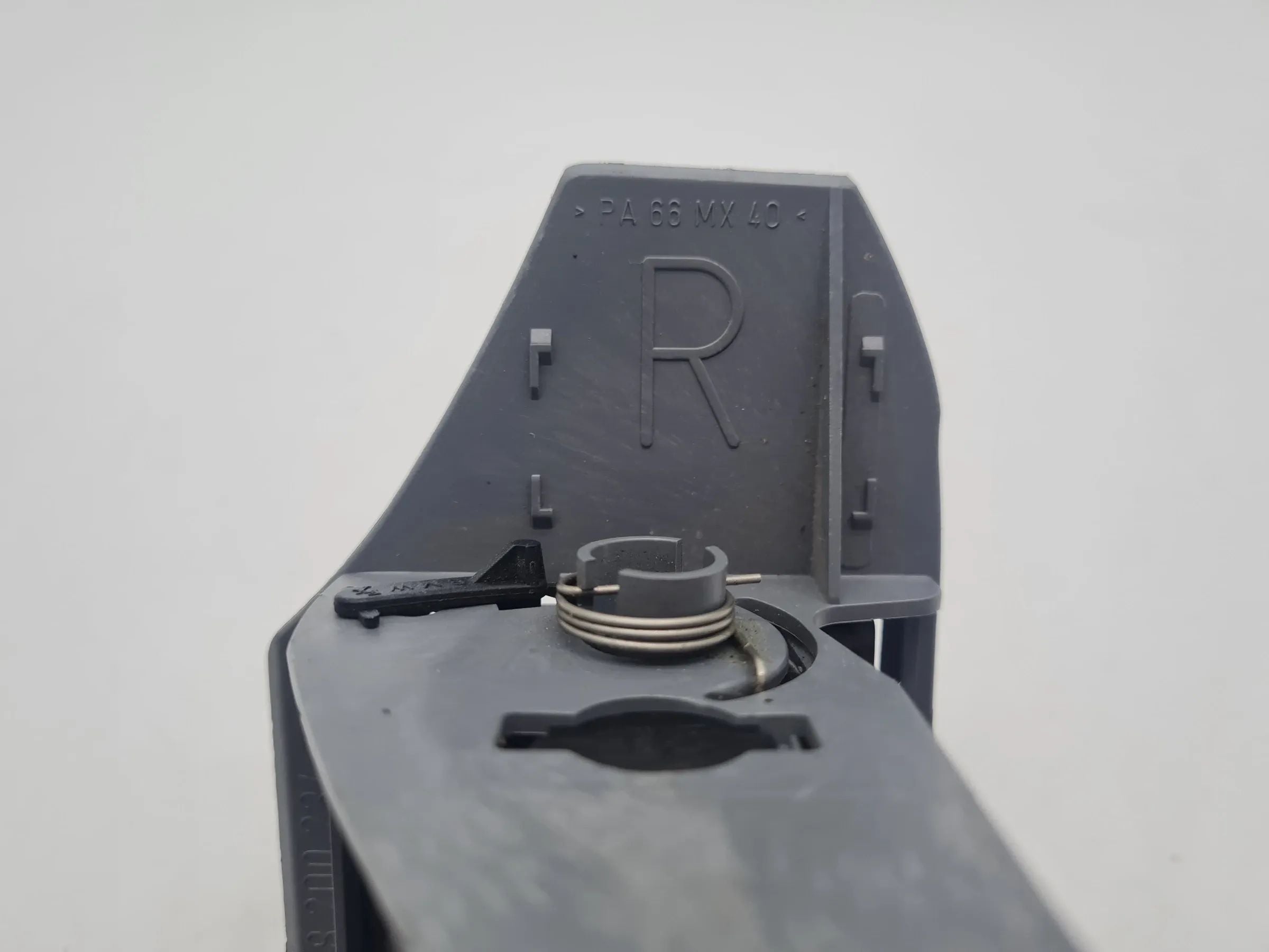 Original BMW 5er (E39) Aschenbecher Rechts 8200234