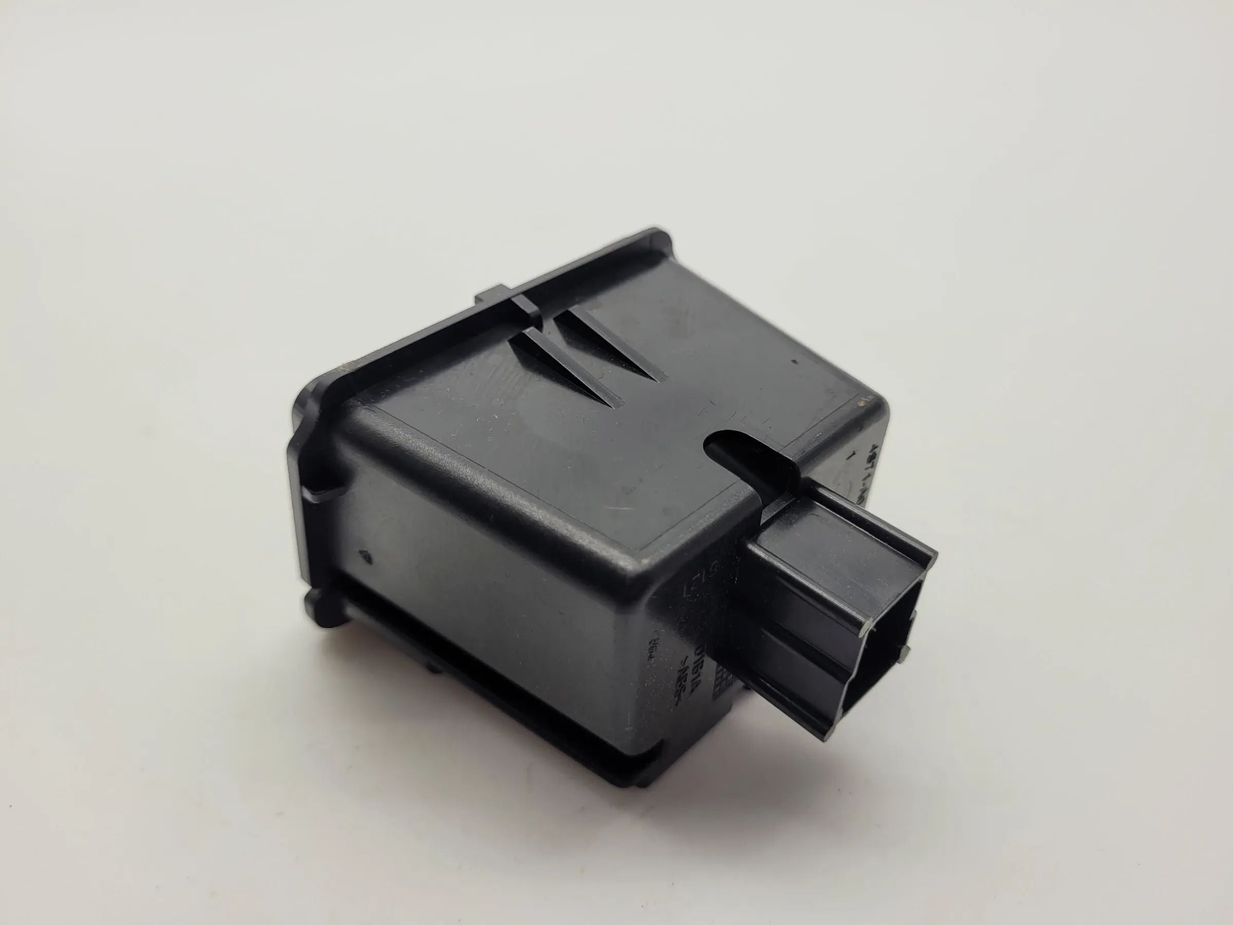 Original Ford Mondeo III 3 (B5Y) Ablage / Münzfach 4S71-A046780-AA