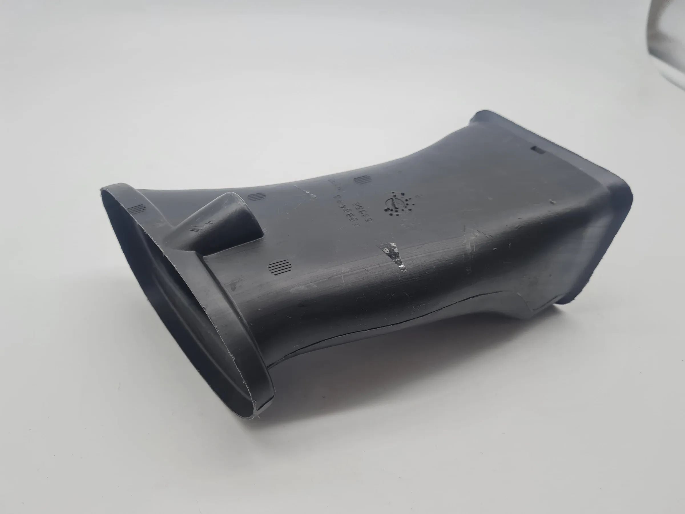 Original Chrysler Cirrus Lufteinlasser / Luftkanal 4595483 / 38838