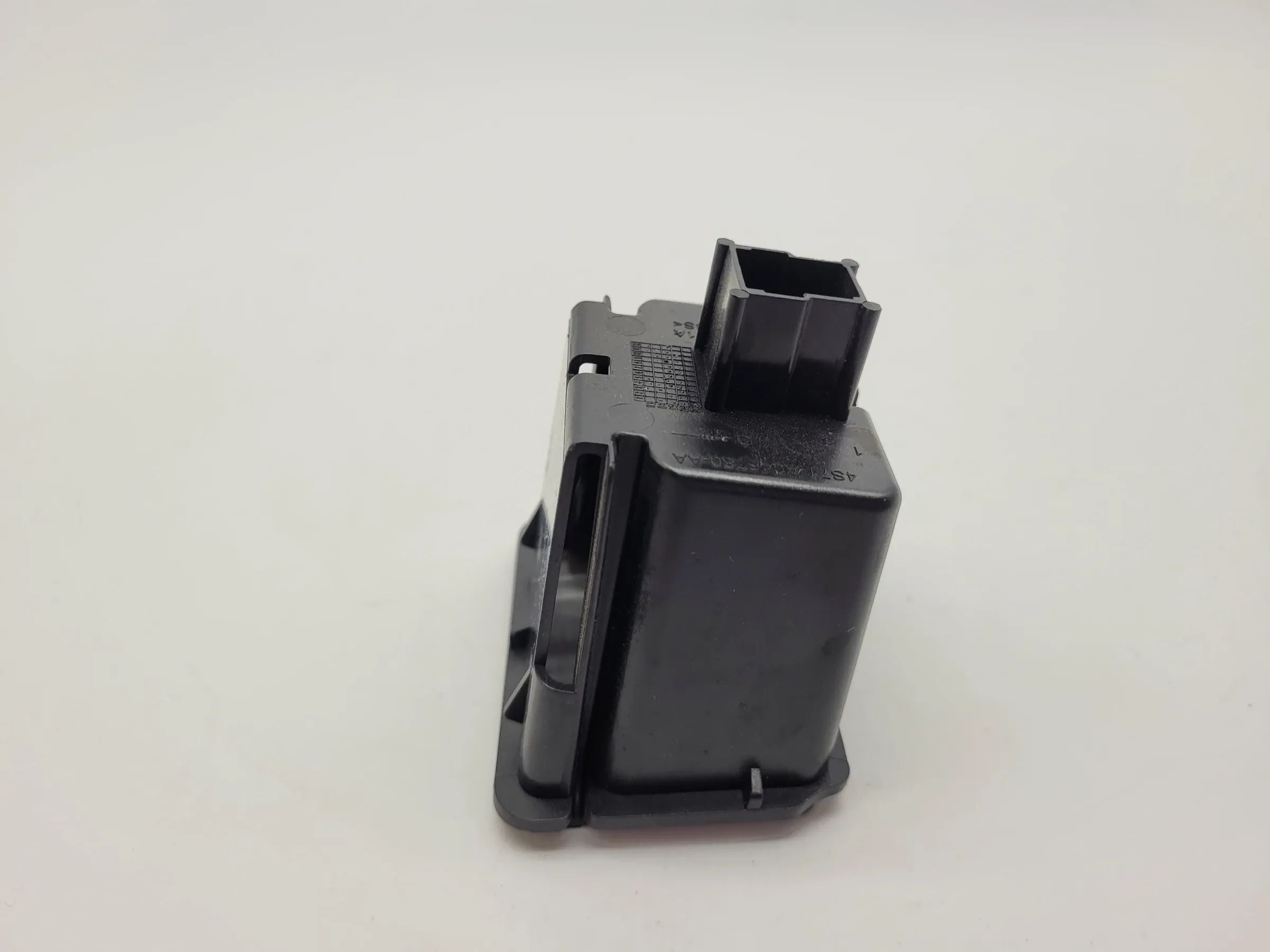 Original Ford Mondeo III 3 (B5Y) Ablage / Münzfach ,4S71-A046780-AA