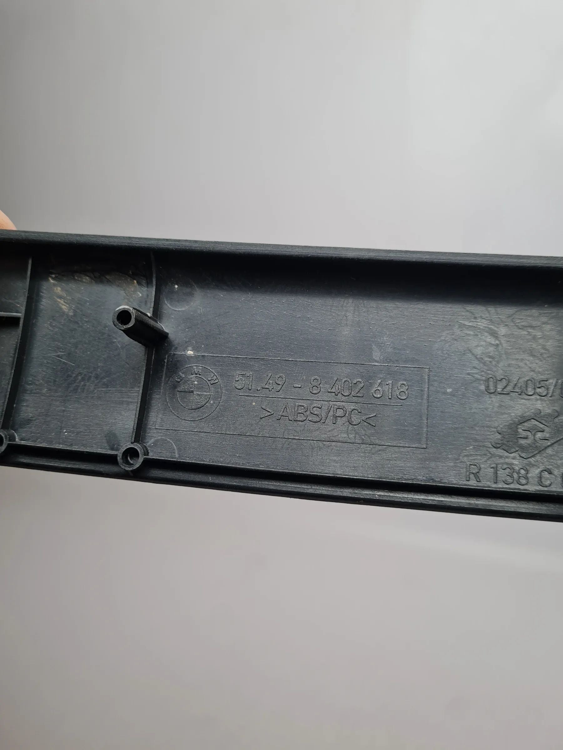 Original BMW X5 (E53) Verkleidung Herckklappe Rechts 8402618