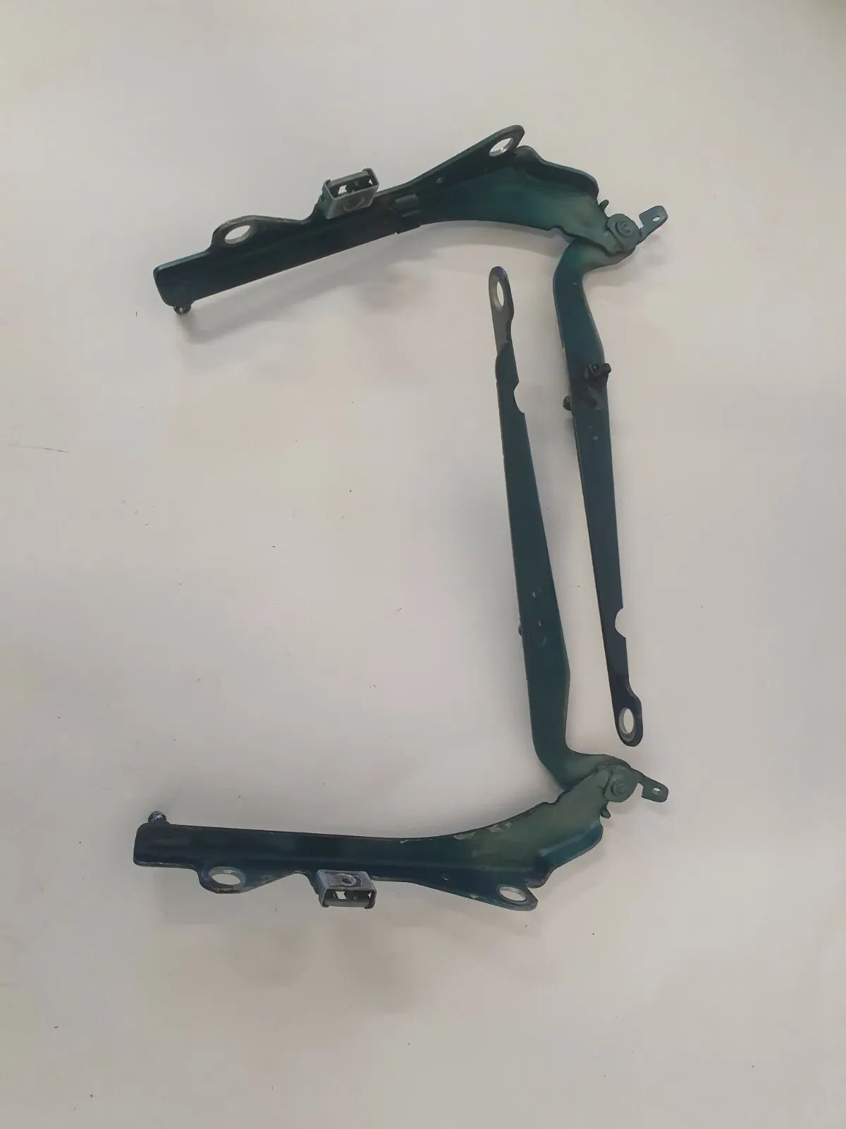 Juego original de bisagras de capó motor Volvo V70 II S60 verde 30716744 30716745