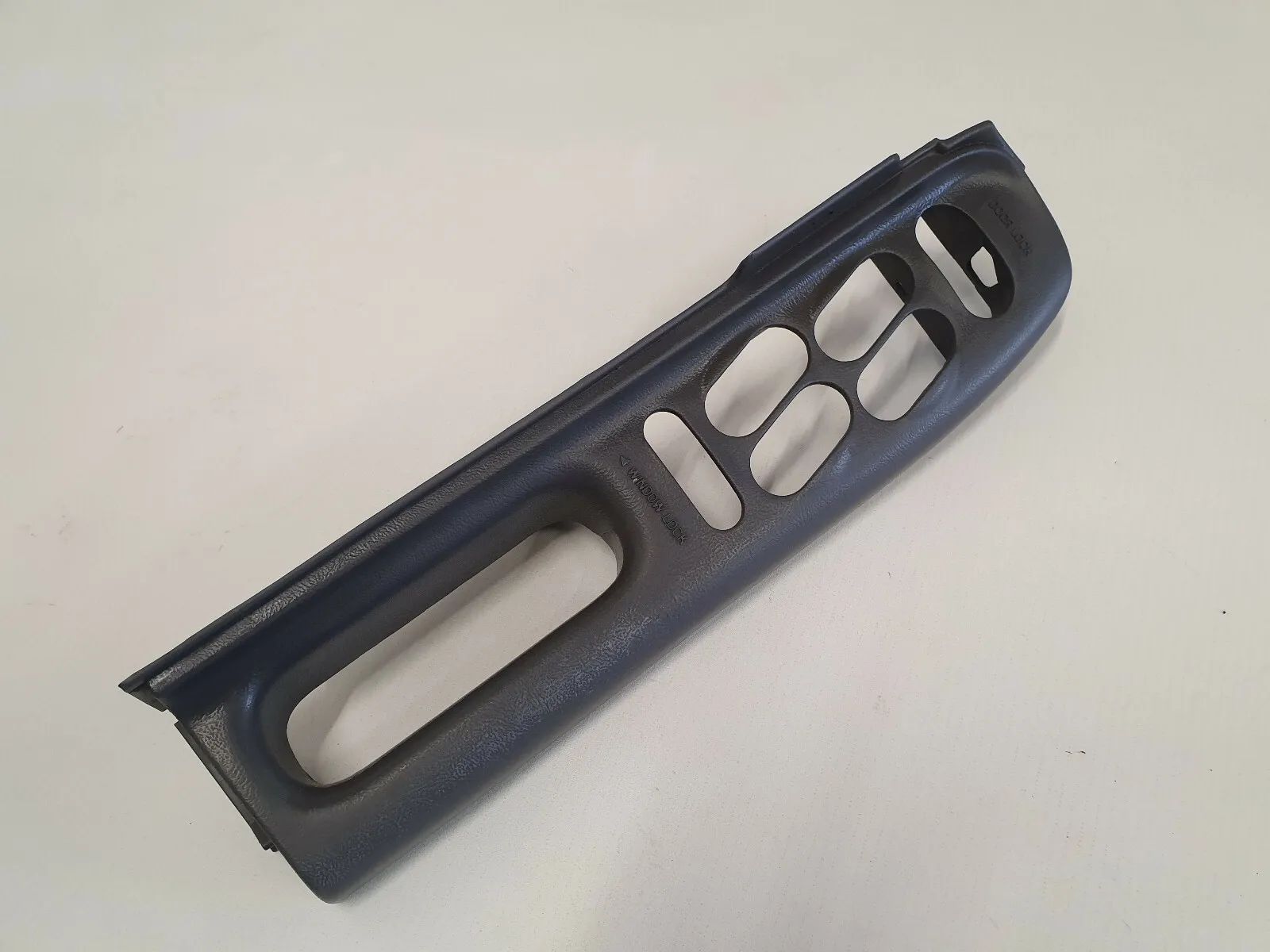 Ford Explorer U2 trim XL24 14B133 BAW window switch left K28 