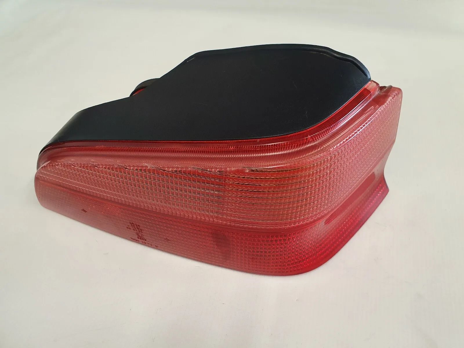 Peugeot 106 ´00 Benzin 1,4 Bremslicht Rückleuchte Bremsleuchte rechts 2274 K8