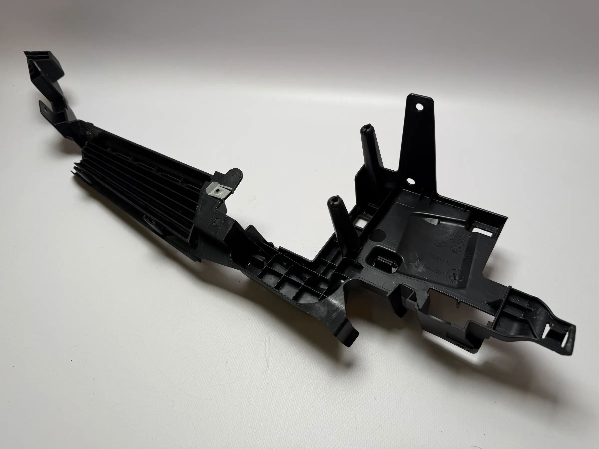 Оригинальная левая панель обшивки багажника BMW E91 черная 7068909-12