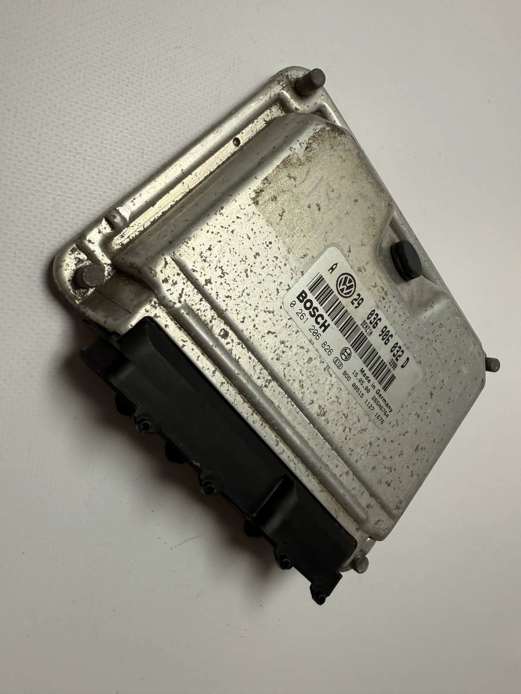อะไหล่แท้ VW Golf IV 1.4 กล่องควบคุมเครื่องยนต์ ECU 036906032D / 0261206826
