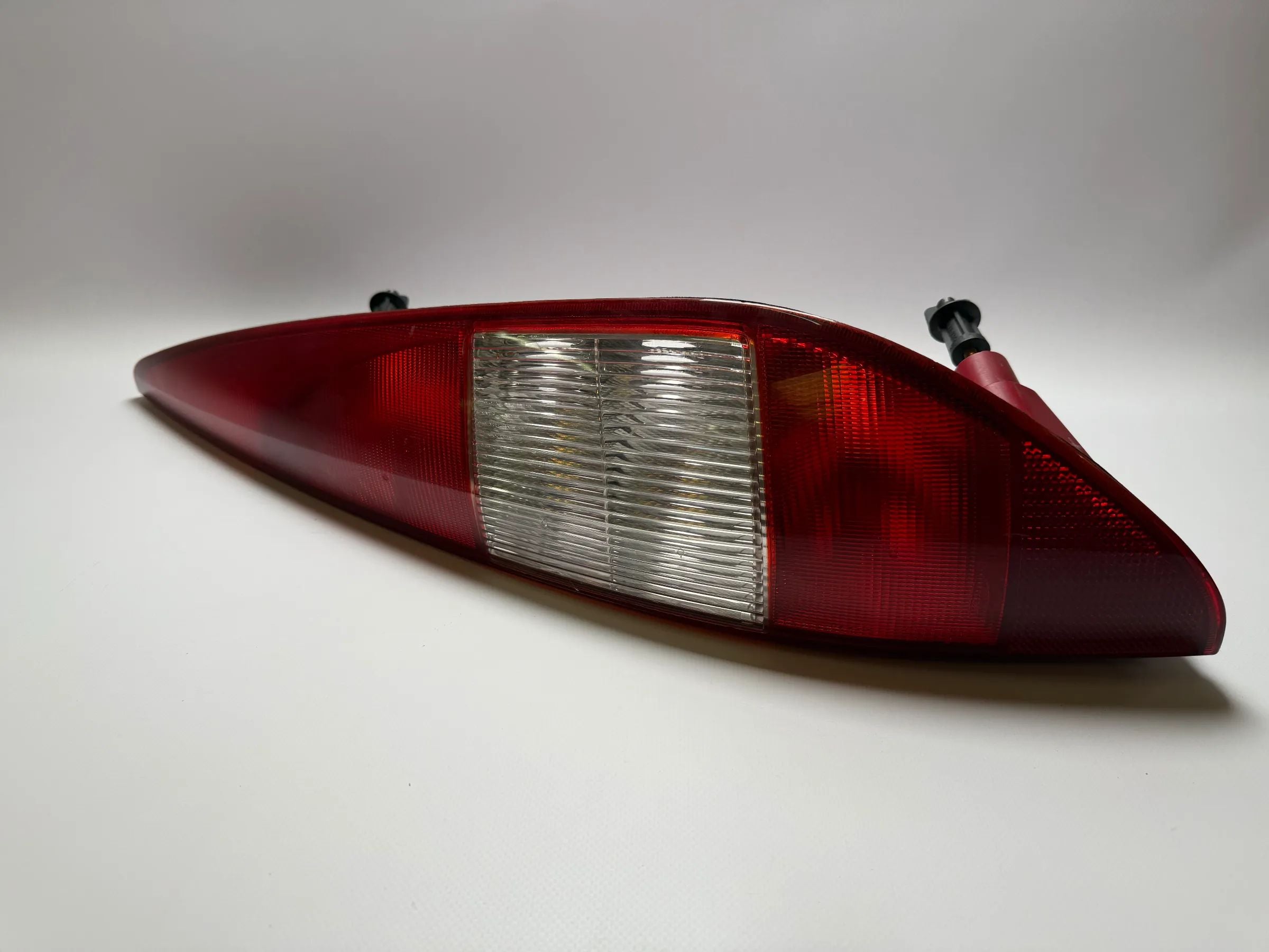 Original Ford Mondeo III (B5Y/BWY) rear light right 1S71-13404-C RH 