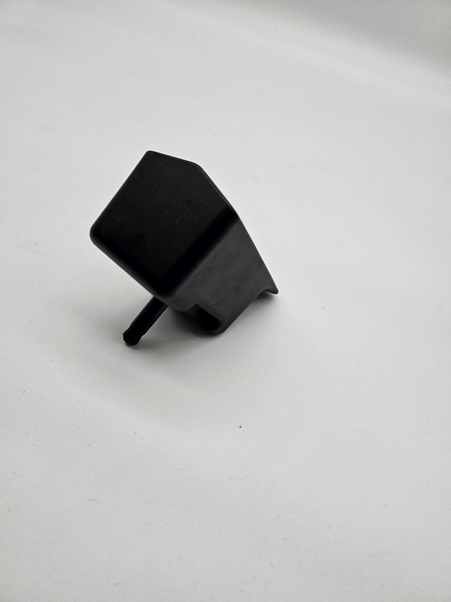 Orijinal BMW E39 Siyah Sigara İçenler Paketi Kül Tablası 8200237