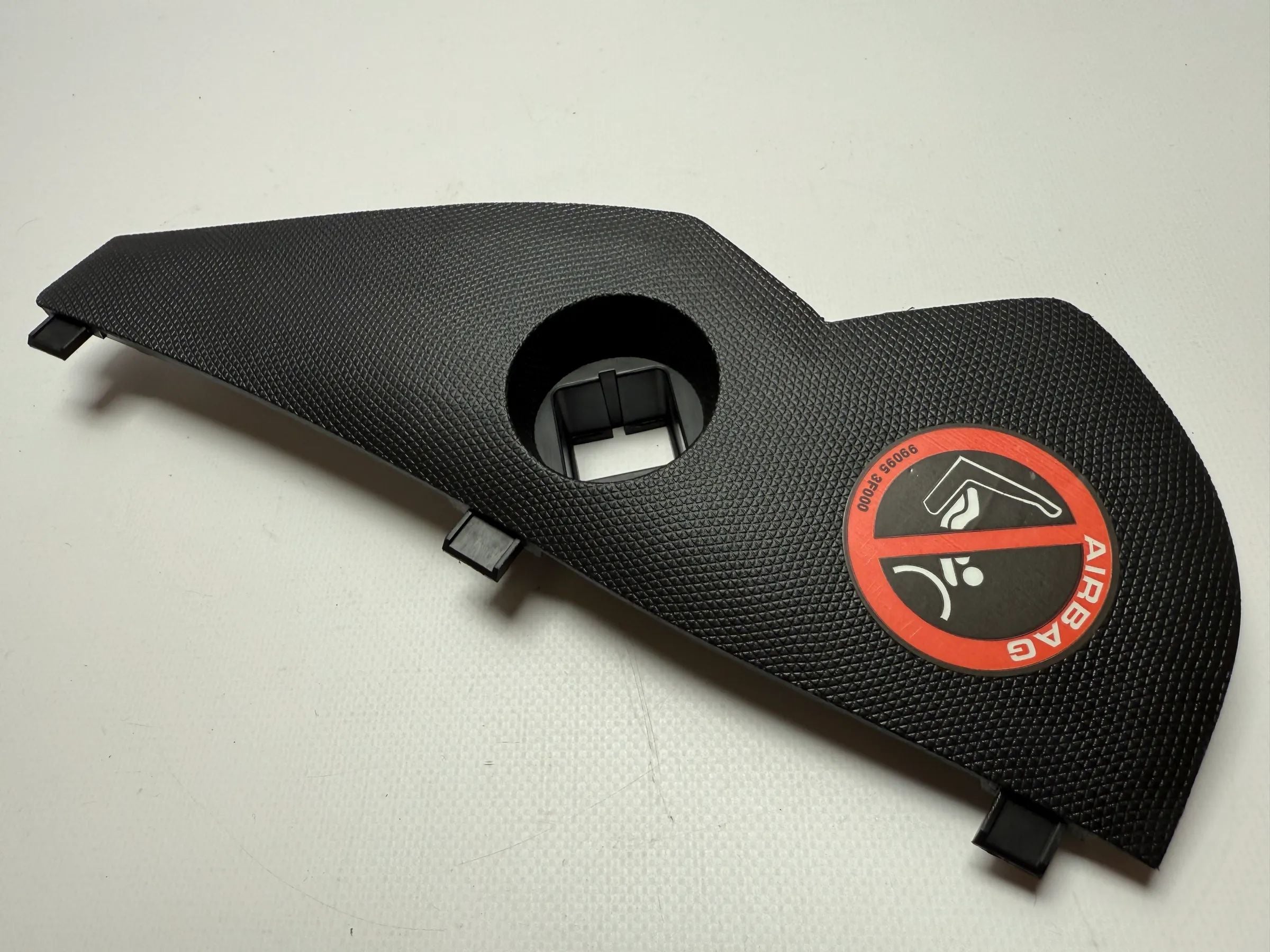 Original NISSAN Micra 3 III K12 trim cover dashboard 68498BC710 