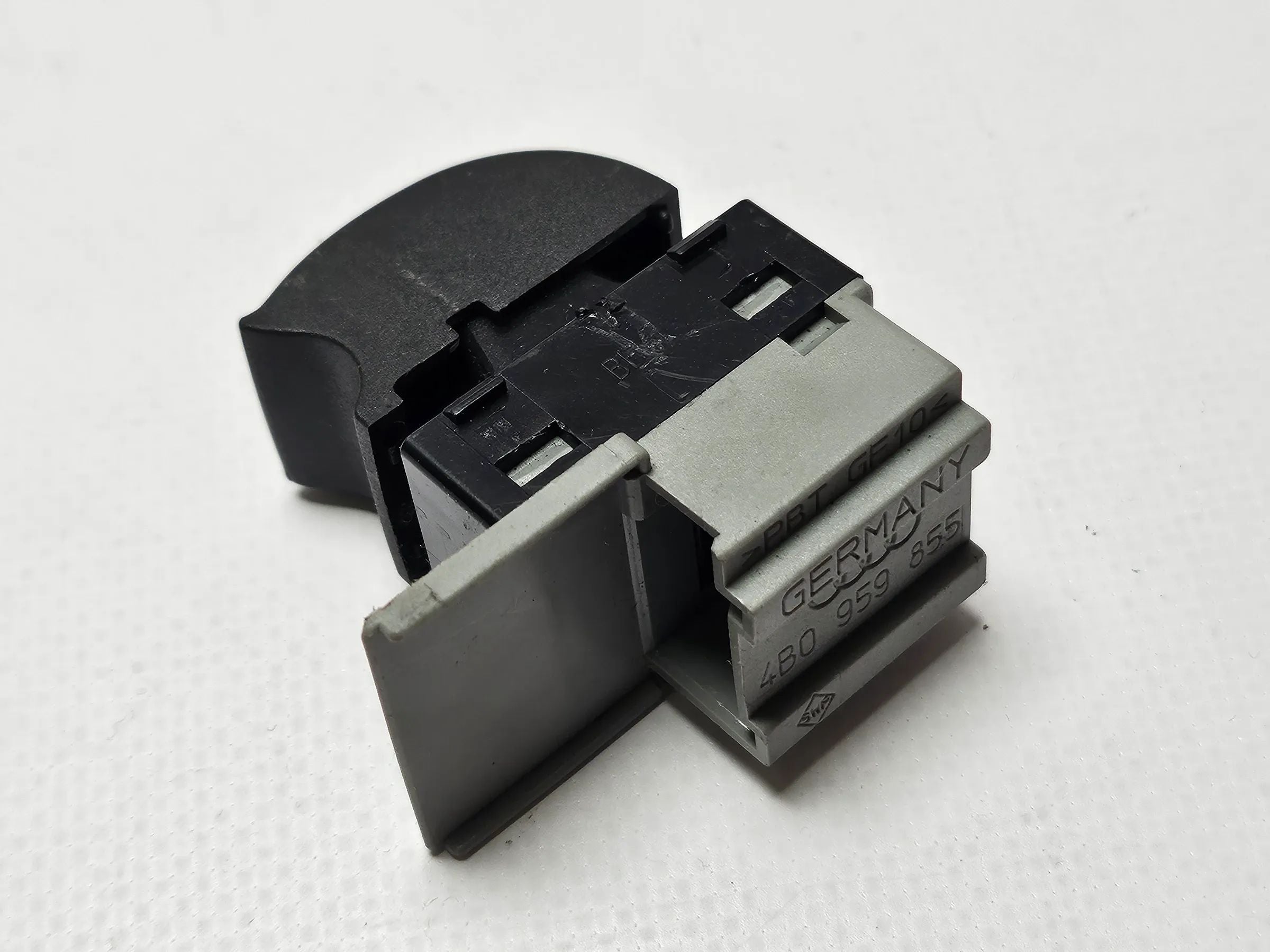 Original Audi A6 4B window regulator switch 4B0959855 