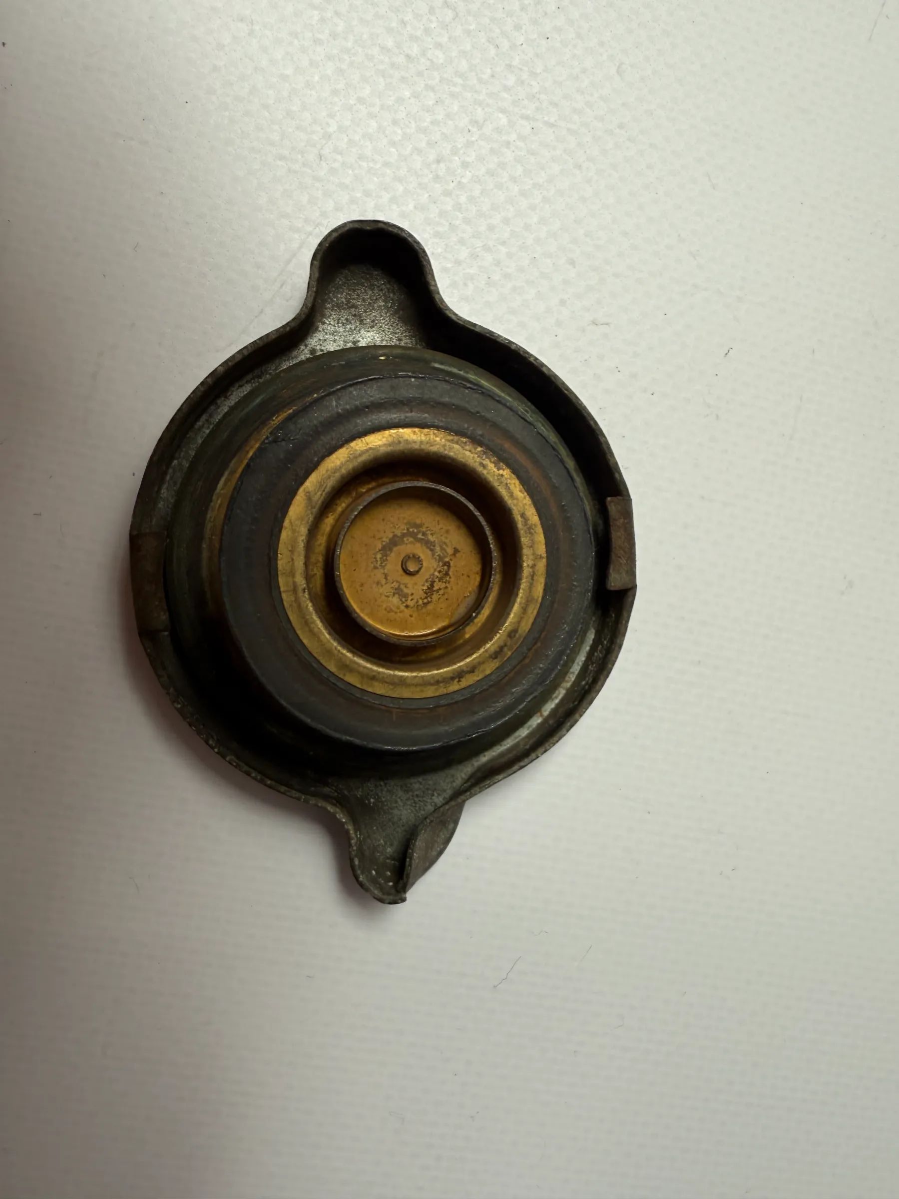 อะไหล่แท้ Opel Rekord Commodore Admiral Kapitän ฝาหม้อน้ำ 8113 600