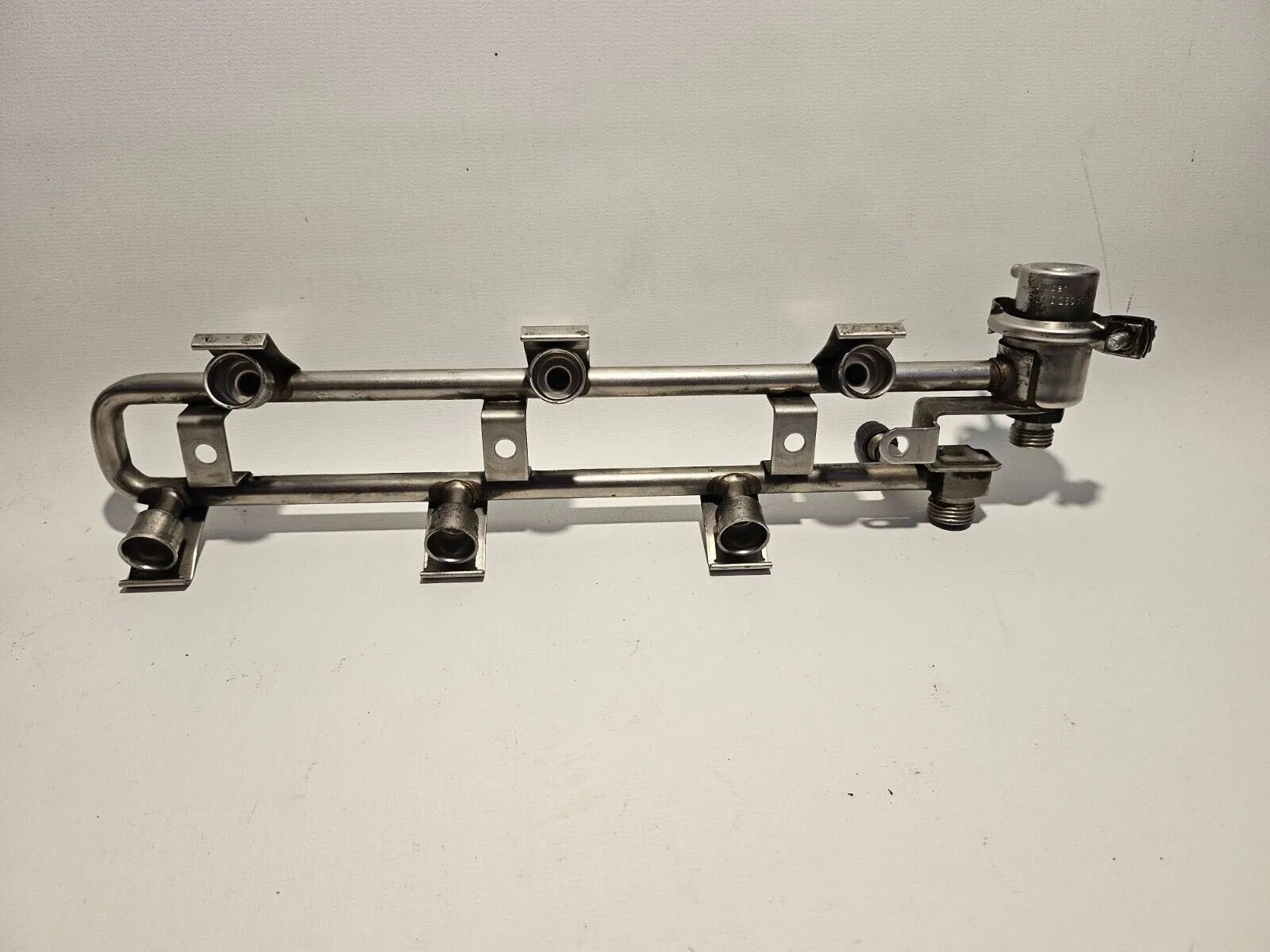 Original Opel Omega B MV6 X30XE X25XE Vectra B  Einspritzleiste I500  0280160513