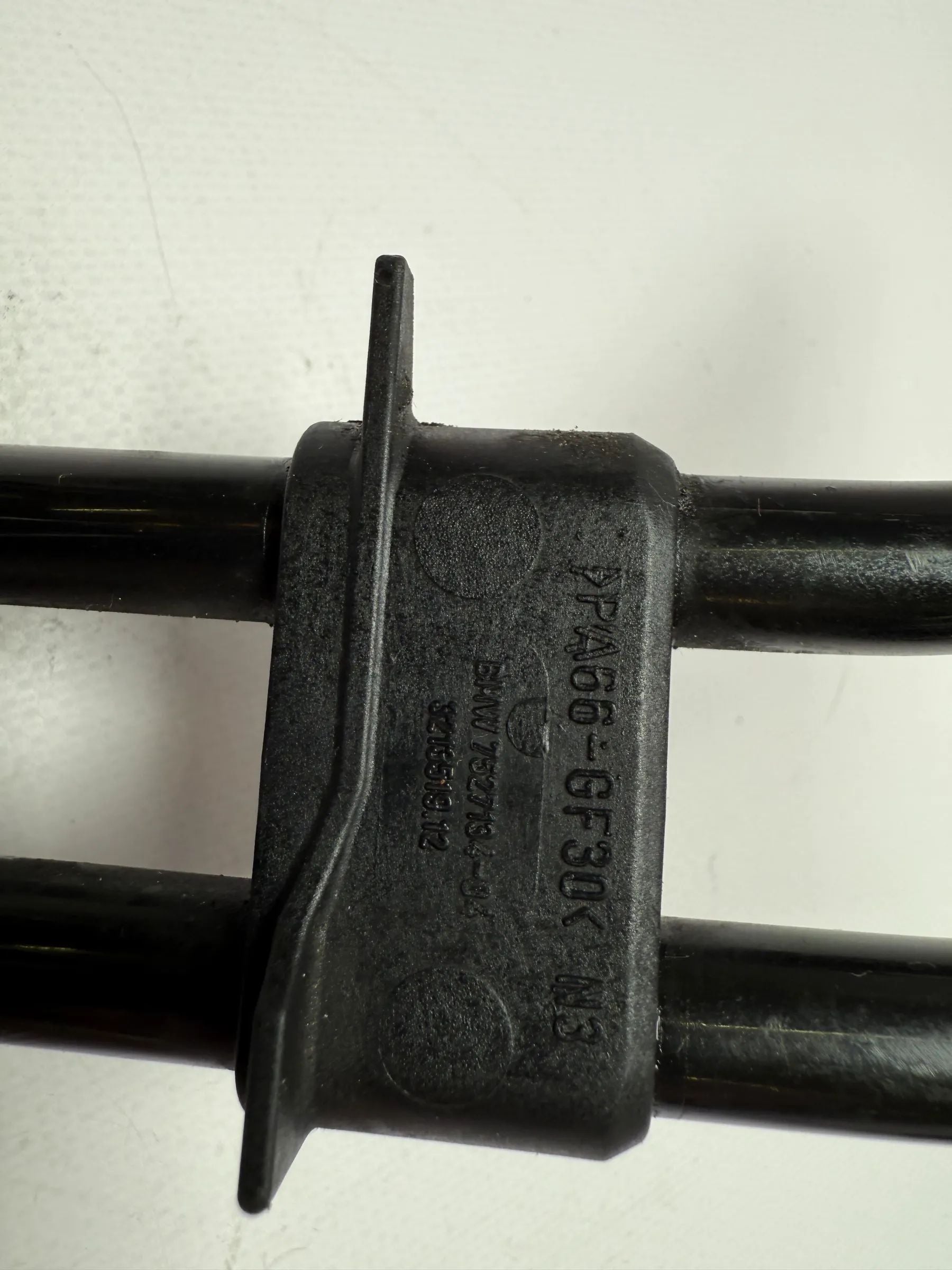 Oryginalna przewód chłodzenia wspomagania BMW 1er E87 116i 3213519.12 7527134-04