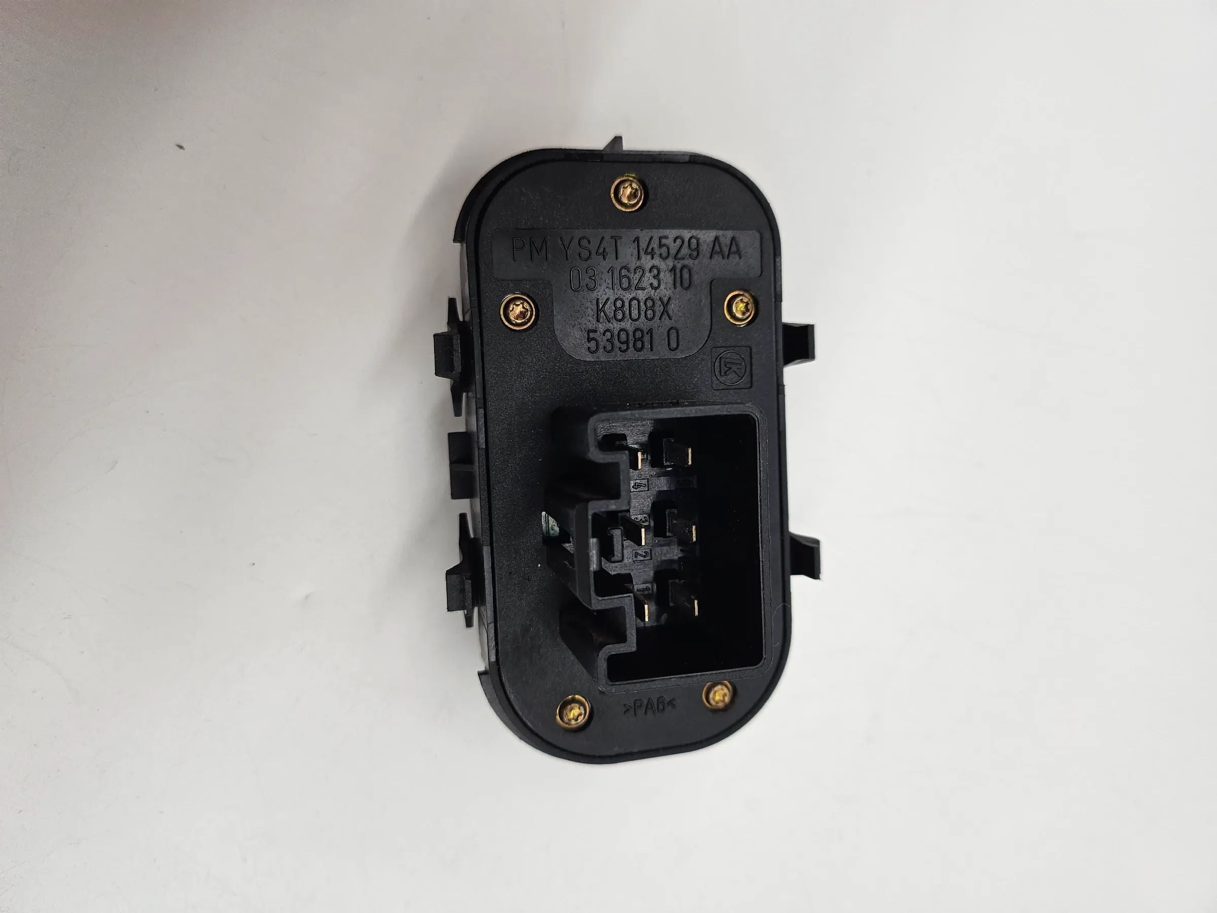 อะไหล่แท้ Ford โฟกัส 1 DNW DAW DBW สวิตช์กระจกไฟฟ้าหน้า ซ้าย YS4T14529AA