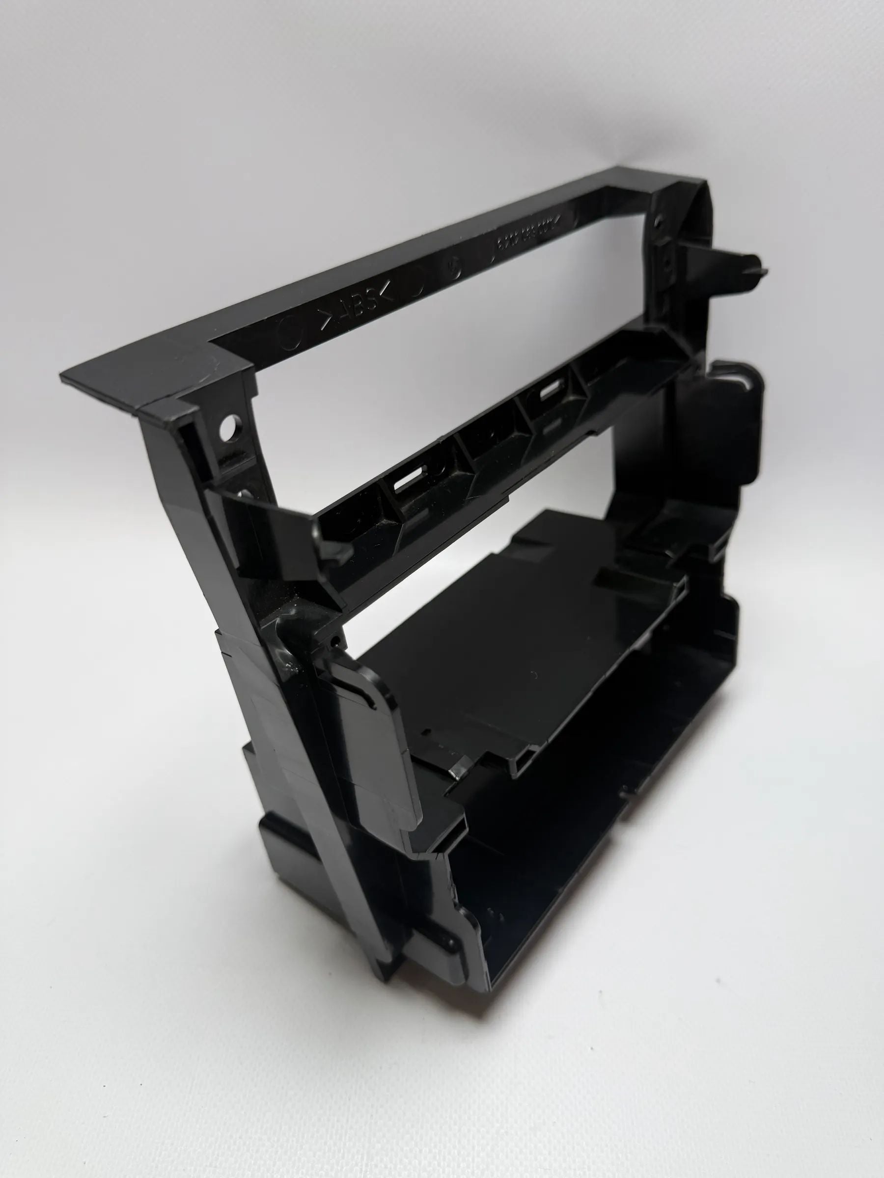 Originele Mercedes C-Klasse W202 Radiohouder Inbouwframe Middenconsole 2026890016