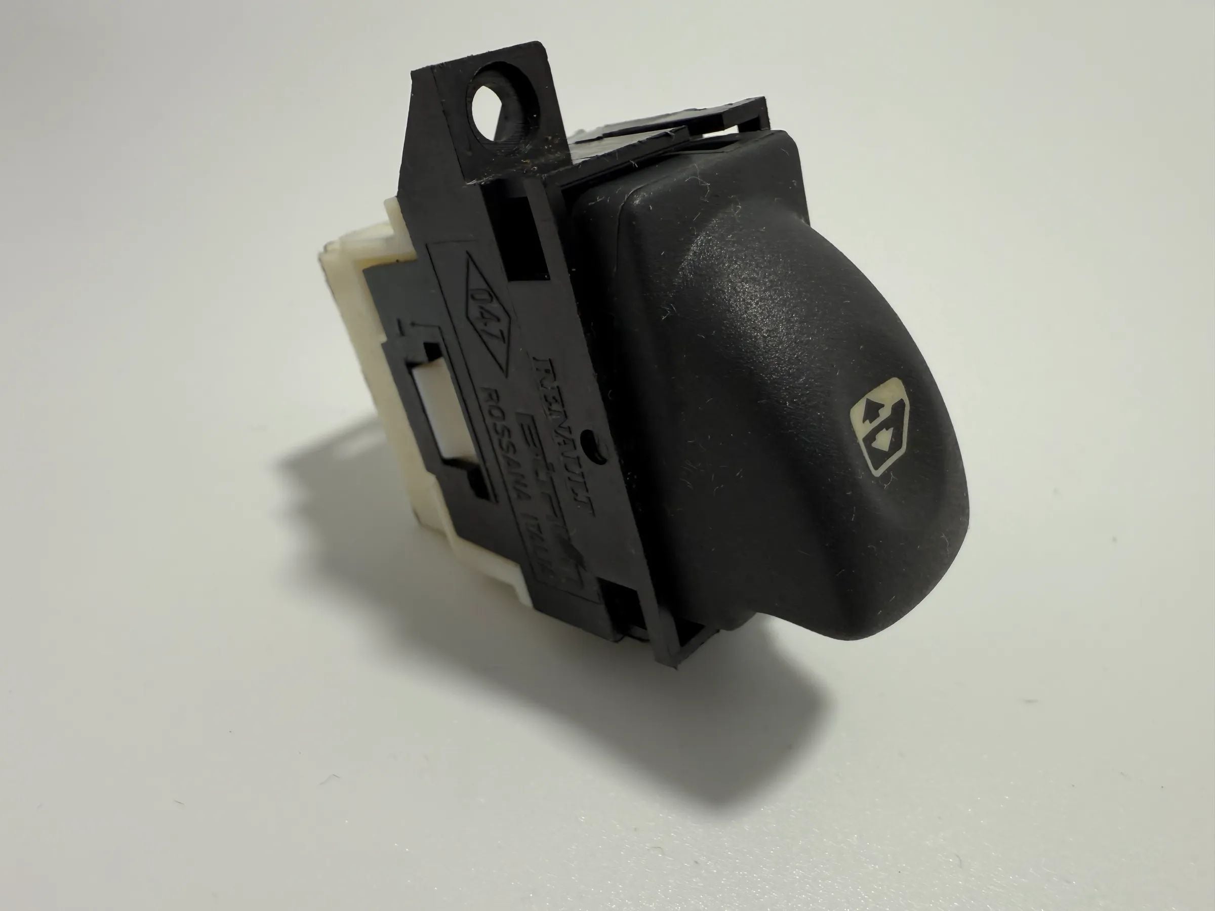 อะไหล่แท้ Renault Laguna I (B56 / 556) 1.8 สวิตช์กระจกไฟฟ้าสีขาว 7700417486
