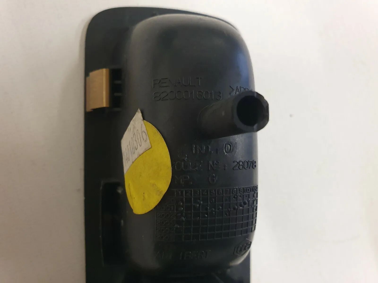 เรโนลต์ ลากูน่า II (BG0/1_) 1.8 16V แผงกันชนหลังซ้าย 8200016013 สภาพดี